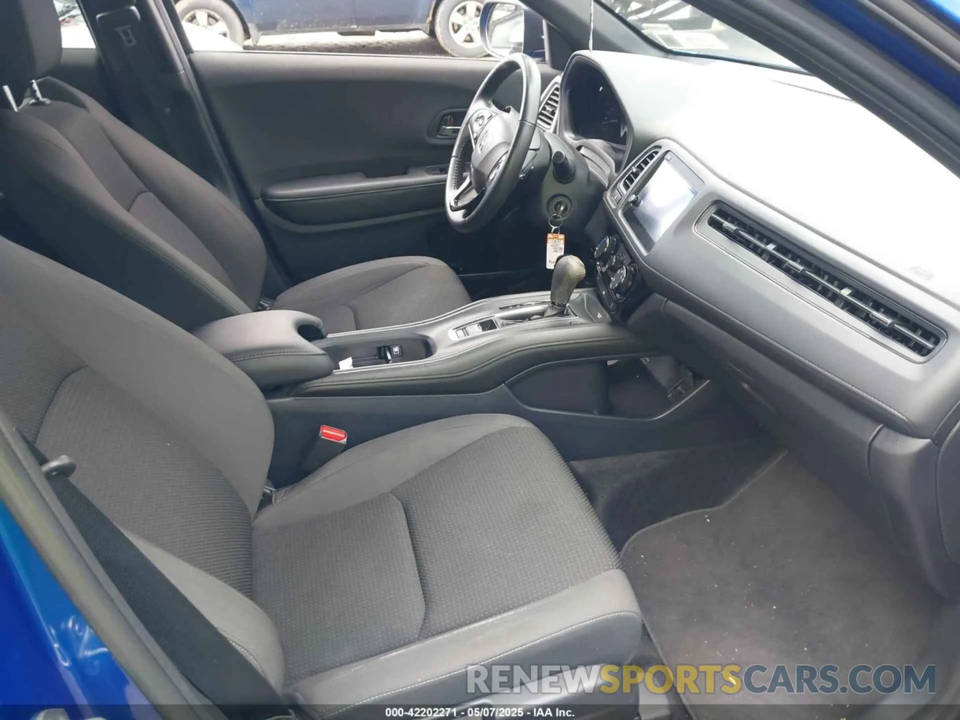 5 fotografías del automóvil dañado 3CZRU6H15MM749045 HONDA HR-V 2021