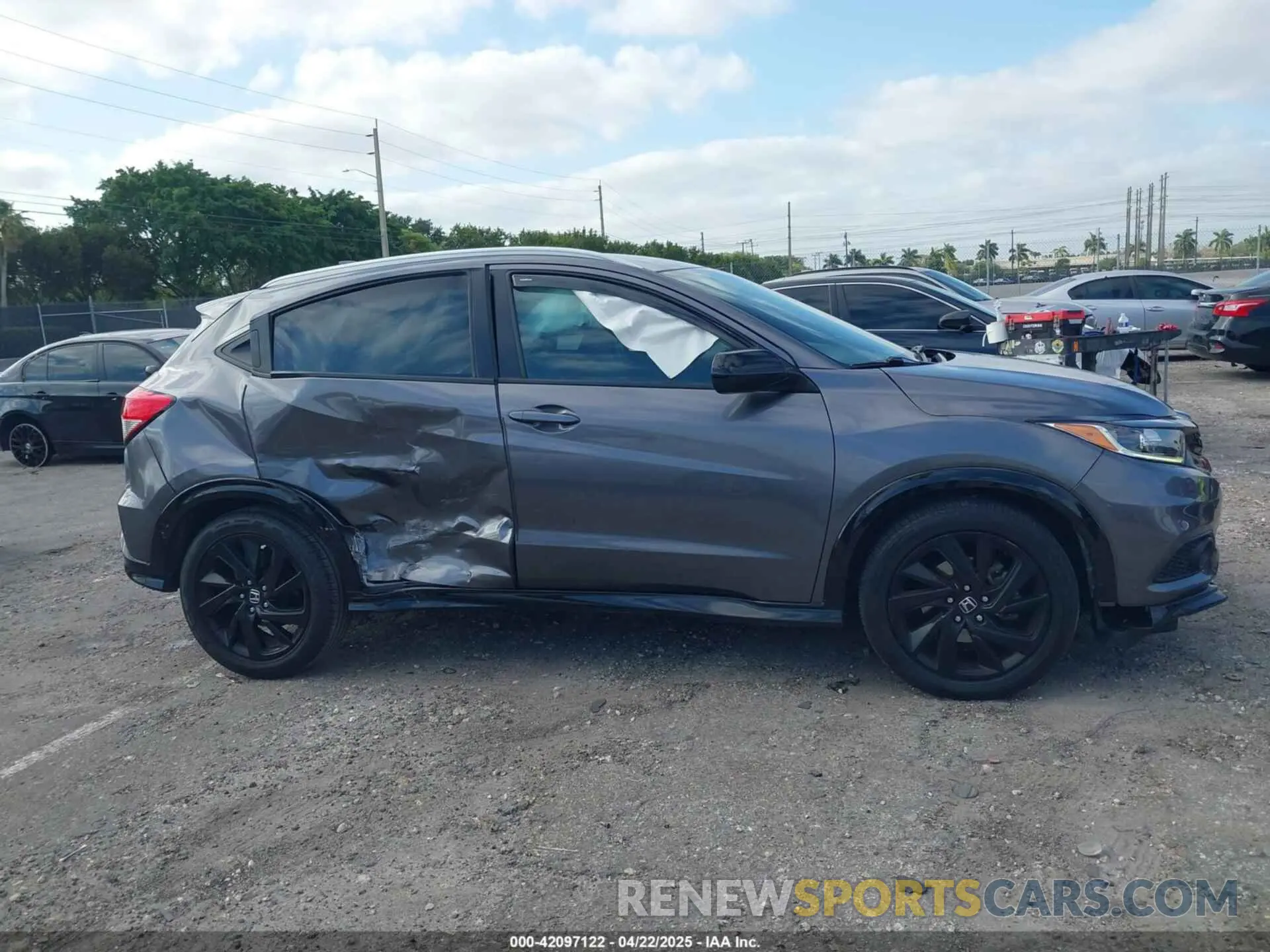 13 fotografías del automóvil dañado 3CZRU6H17MM730397 HONDA HR-V 2021