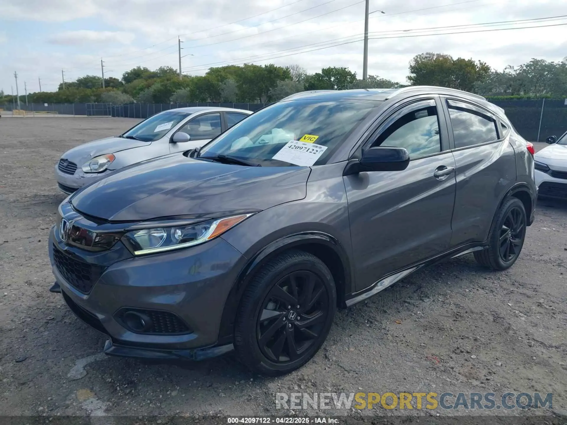 2 fotografías del automóvil dañado 3CZRU6H17MM730397 HONDA HR-V 2021