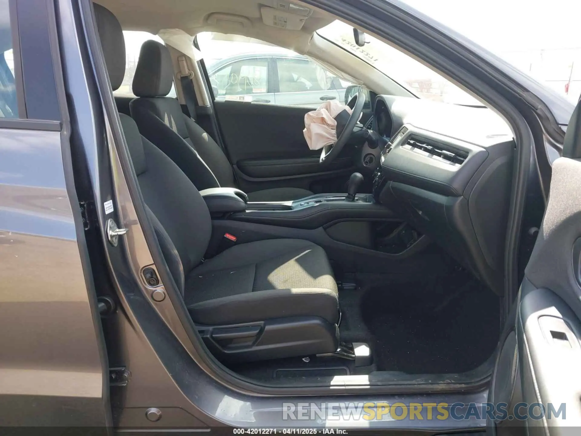 5 fotografías del automóvil dañado 3CZRU6H31MM703097 HONDA HR-V 2021