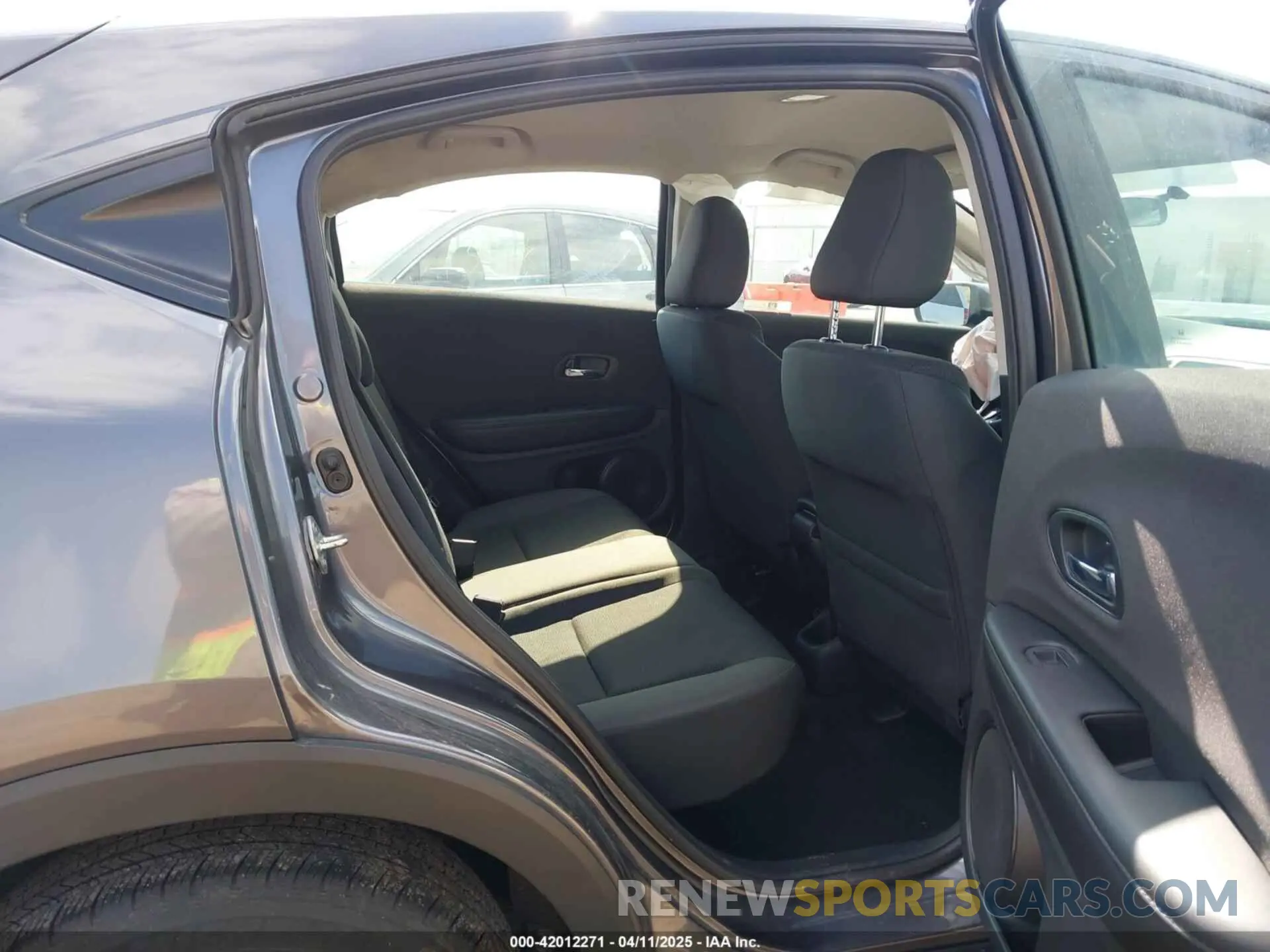 8 fotografías del automóvil dañado 3CZRU6H31MM703097 HONDA HR-V 2021