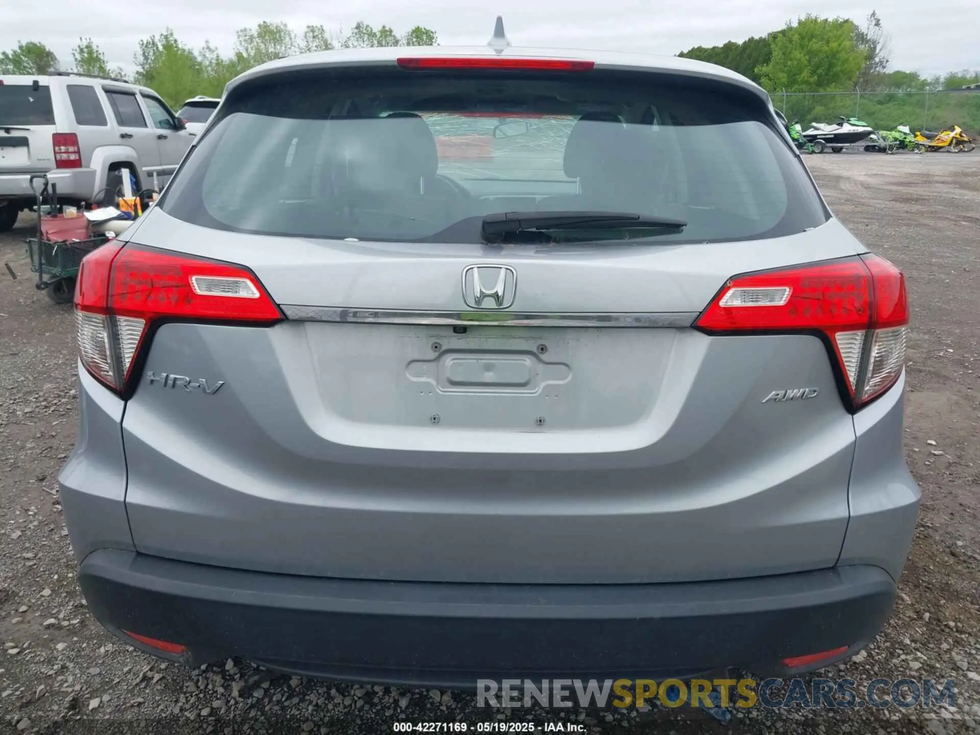 17 fotografías del automóvil dañado 3CZRU6H31MM703150 HONDA HR-V 2021