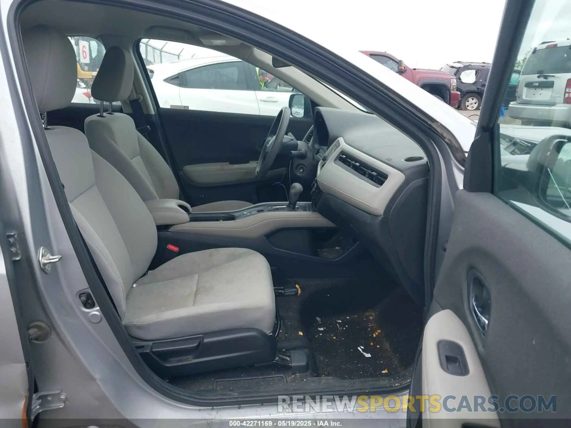 5 fotografías del automóvil dañado 3CZRU6H31MM703150 HONDA HR-V 2021