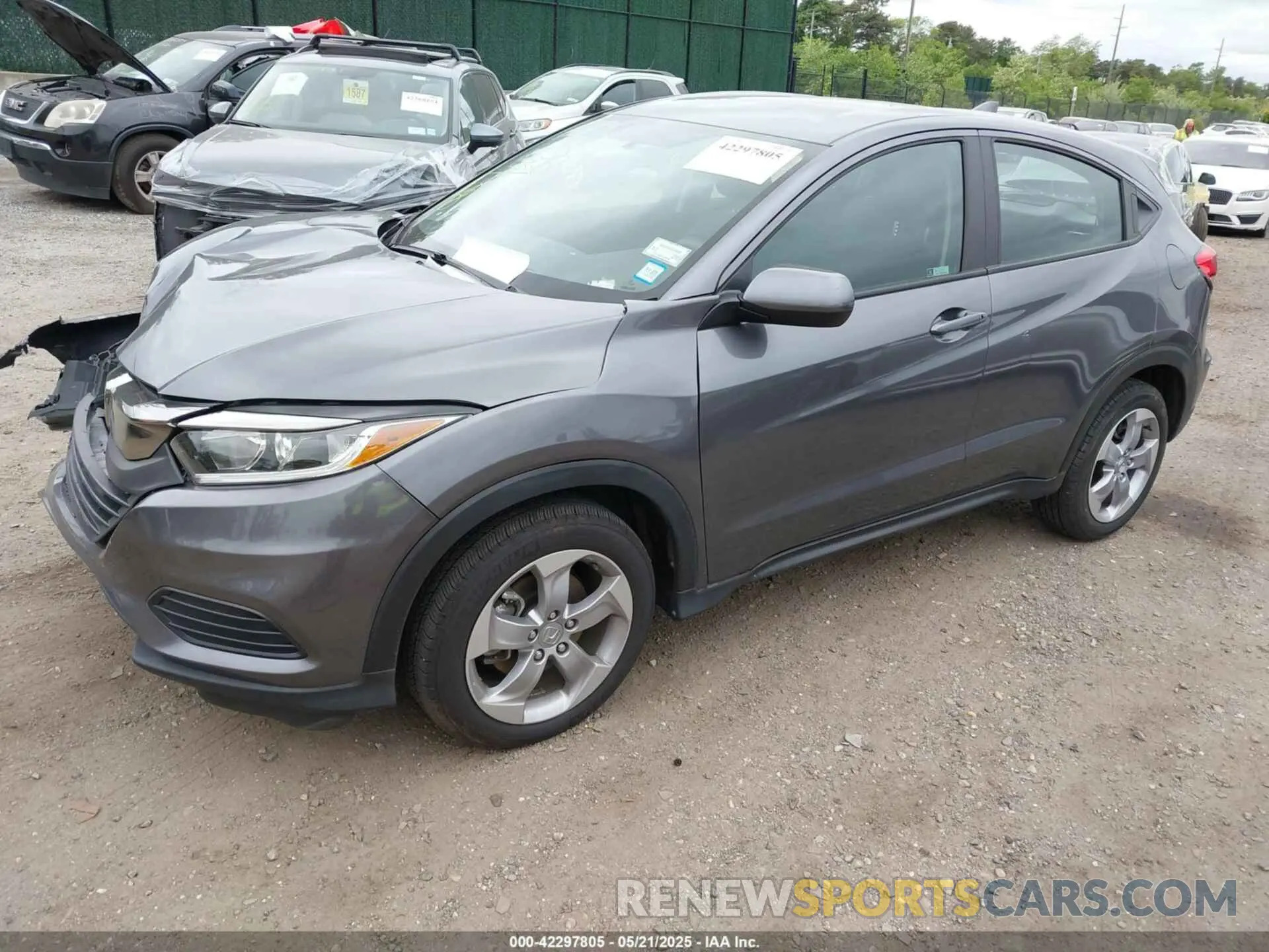 2 fotografías del automóvil dañado 3CZRU6H31MM744300 HONDA HR-V 2021