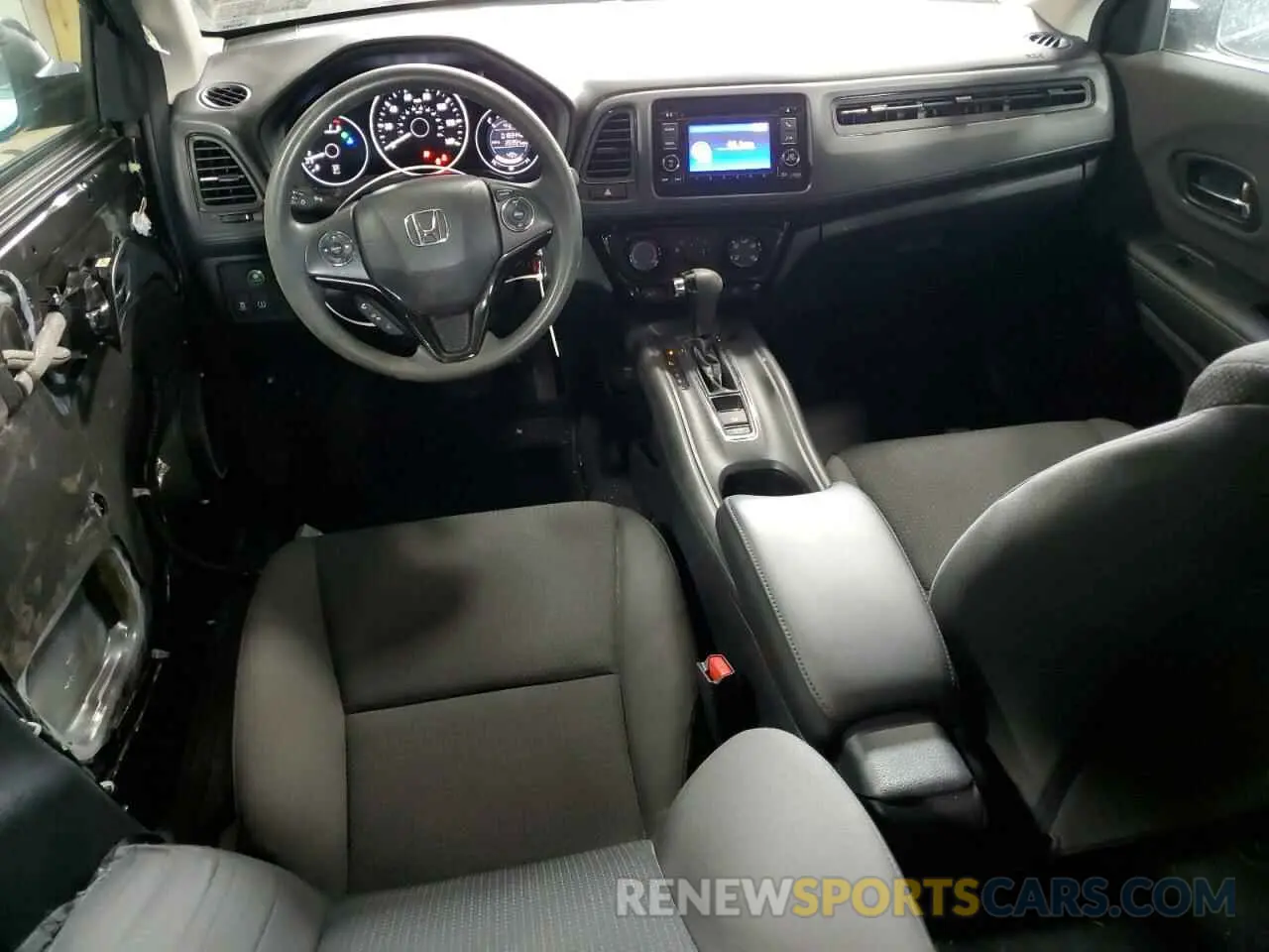 8 fotografías del automóvil dañado 3CZRU6H32MM701357 HONDA HR-V 2021
