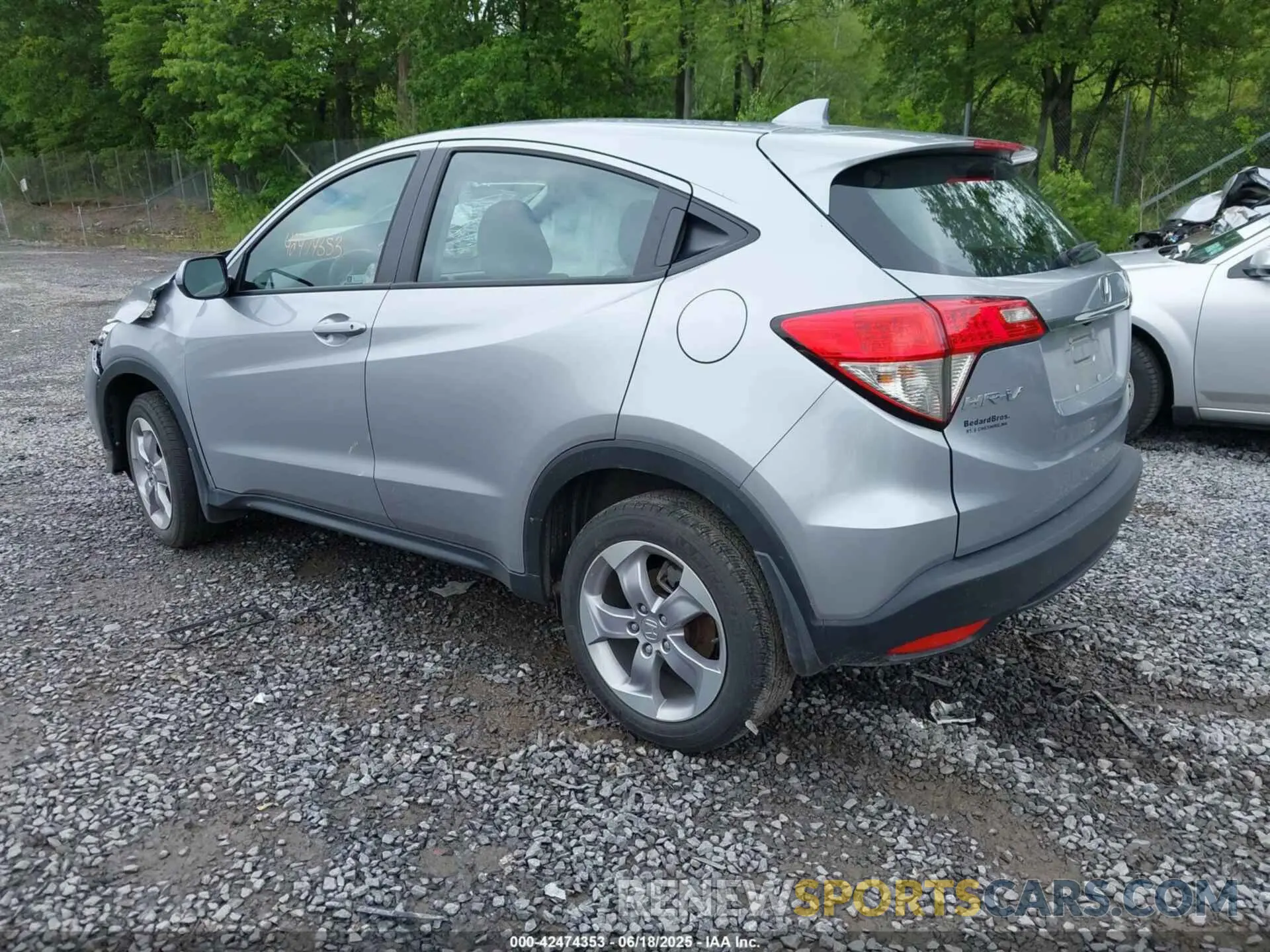 3 fotografías del automóvil dañado 3CZRU6H32MM716117 HONDA HR-V 2021