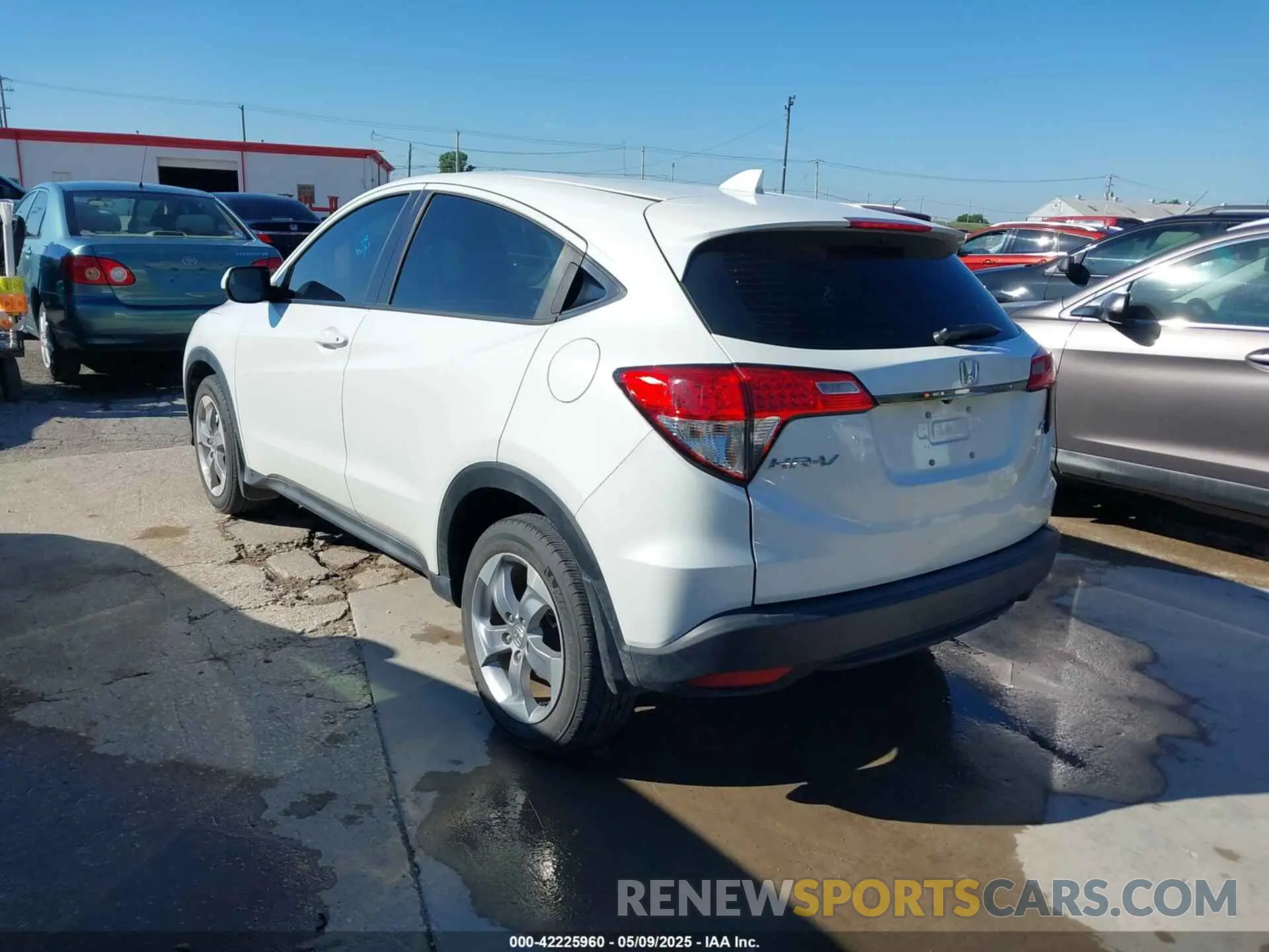 3 fotografías del automóvil dañado 3CZRU6H32MM742703 HONDA HR-V 2021