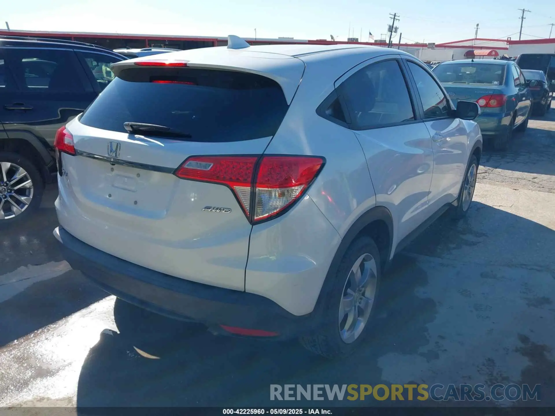 4 fotografías del automóvil dañado 3CZRU6H32MM742703 HONDA HR-V 2021