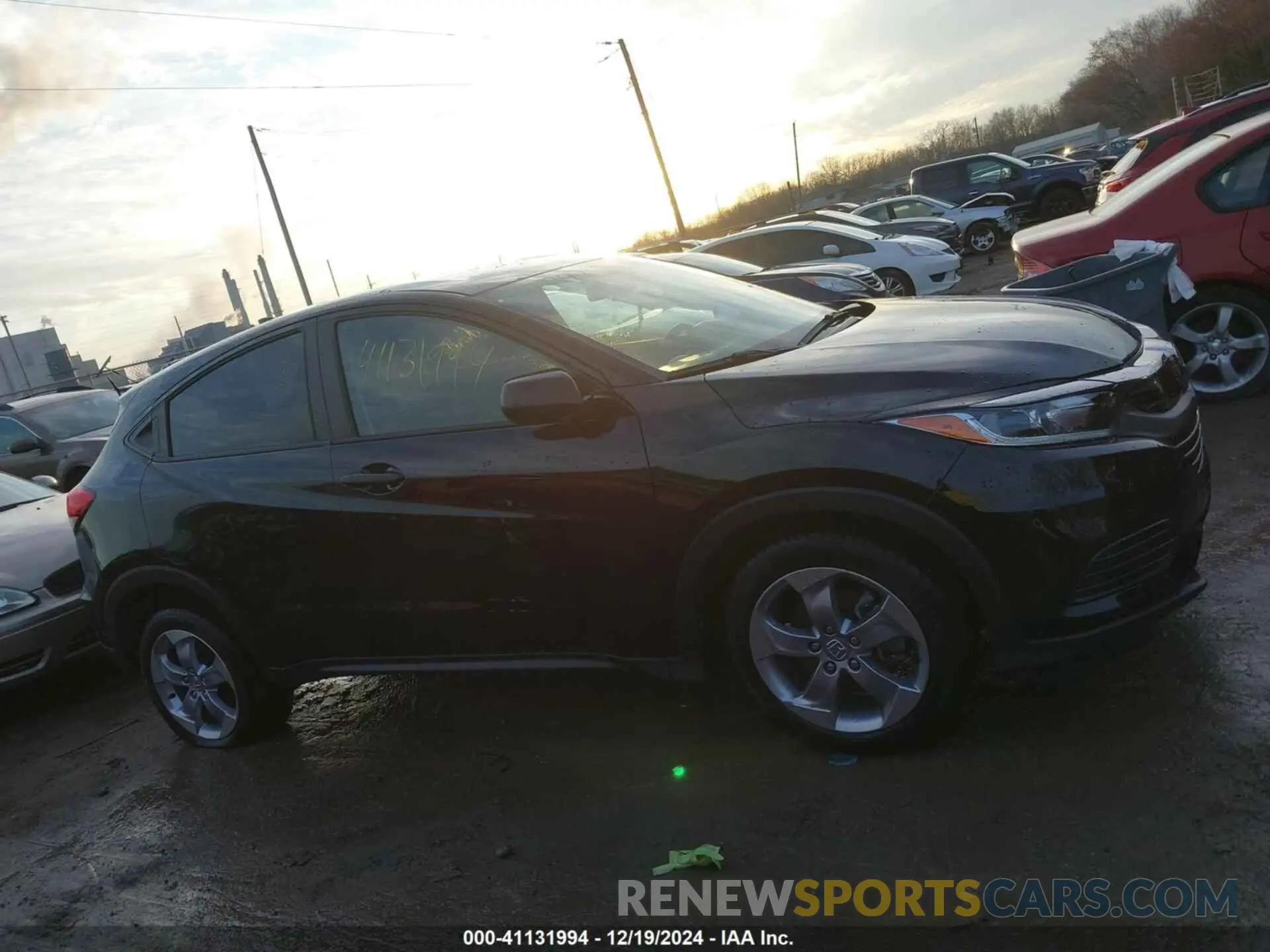 13 fotografías del automóvil dañado 3CZRU6H36MM736659 HONDA HR-V 2021