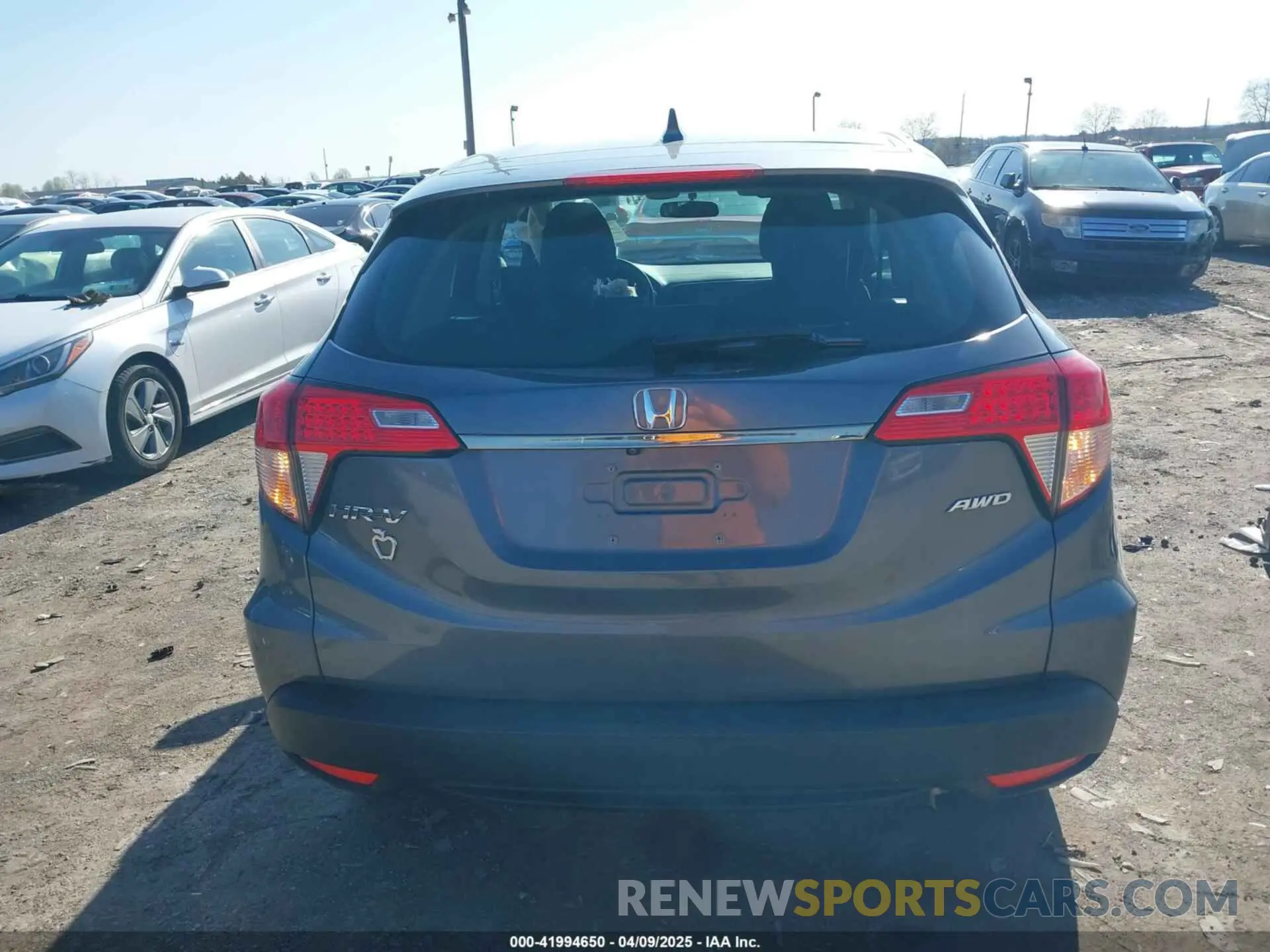 16 fotografías del automóvil dañado 3CZRU6H37MM739666 HONDA HR-V 2021