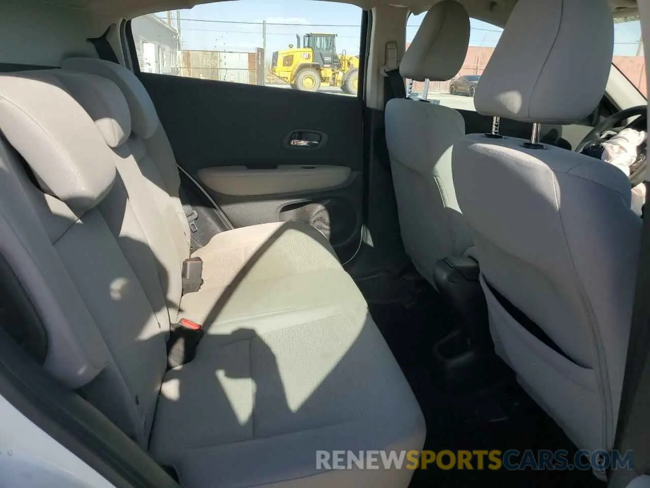 10 fotografías del automóvil dañado 3CZRU6H3XMM741380 HONDA HR-V 2021