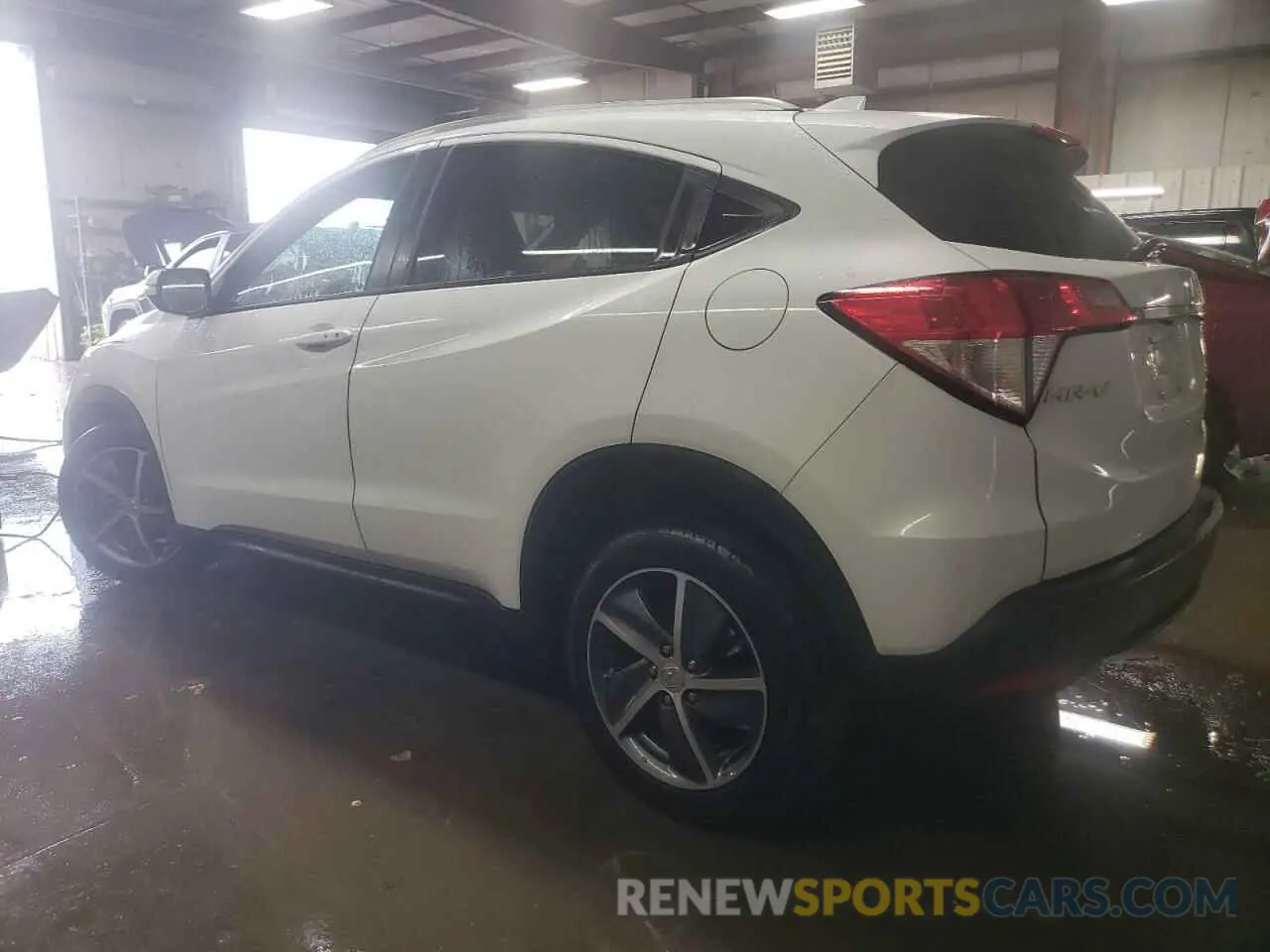 2 fotografías del automóvil dañado 3CZRU6H51MM743021 HONDA HR-V 2021