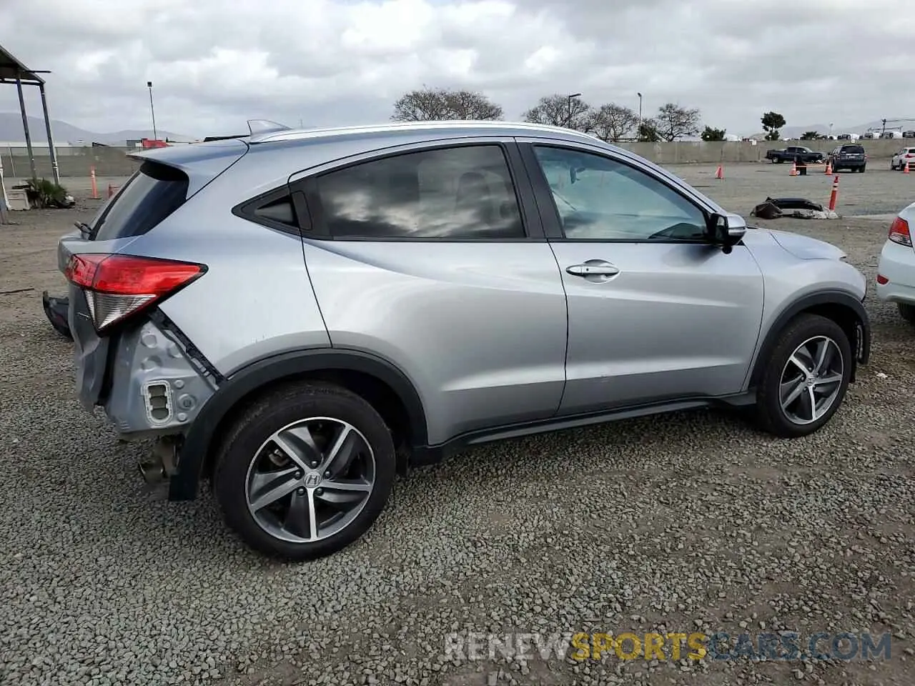 3 fotografías del automóvil dañado 3CZRU6H51MM745223 HONDA HR-V 2021