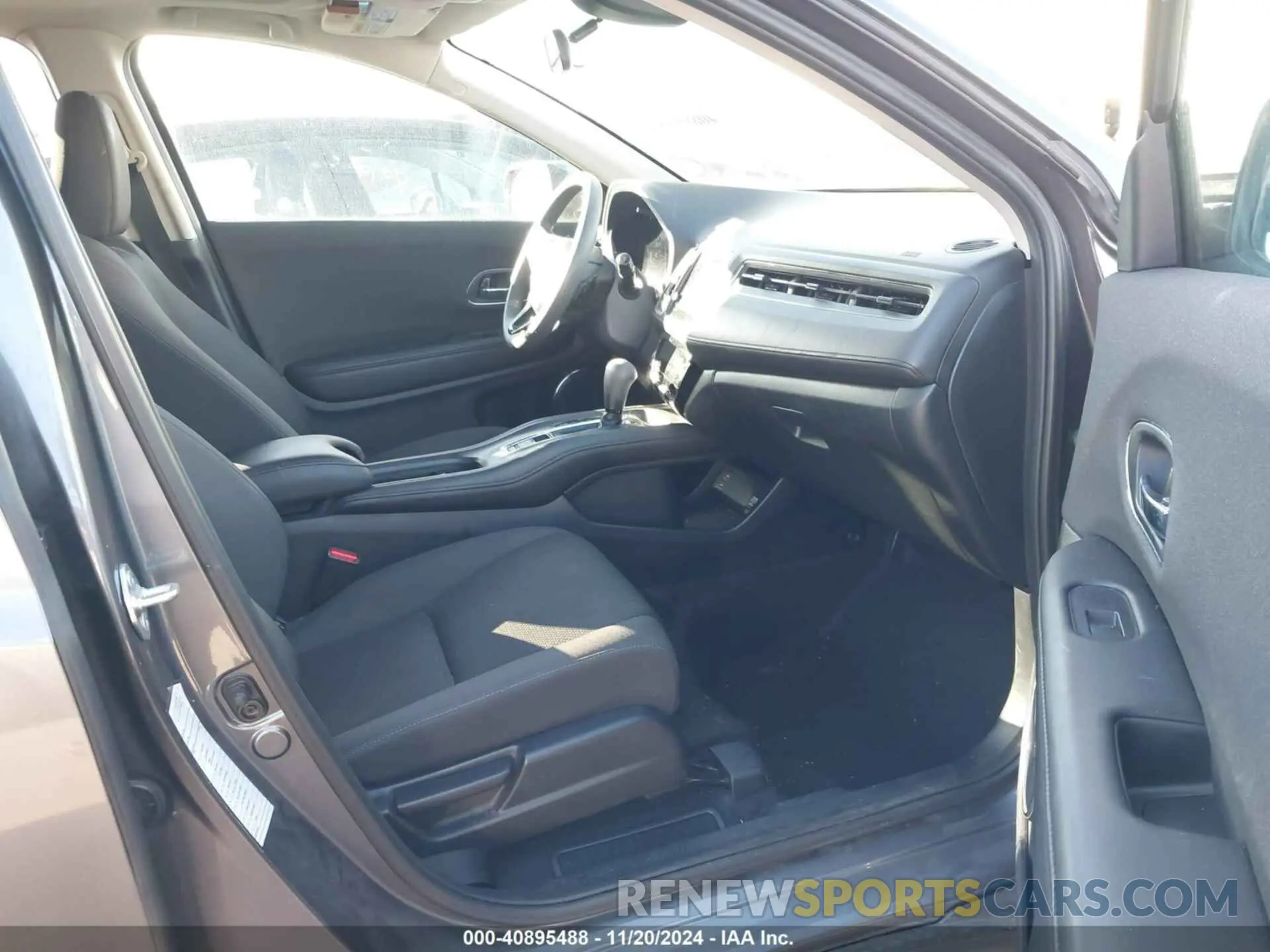 5 fotografías del automóvil dañado 3CZRU6H51MM752351 HONDA HR-V 2021