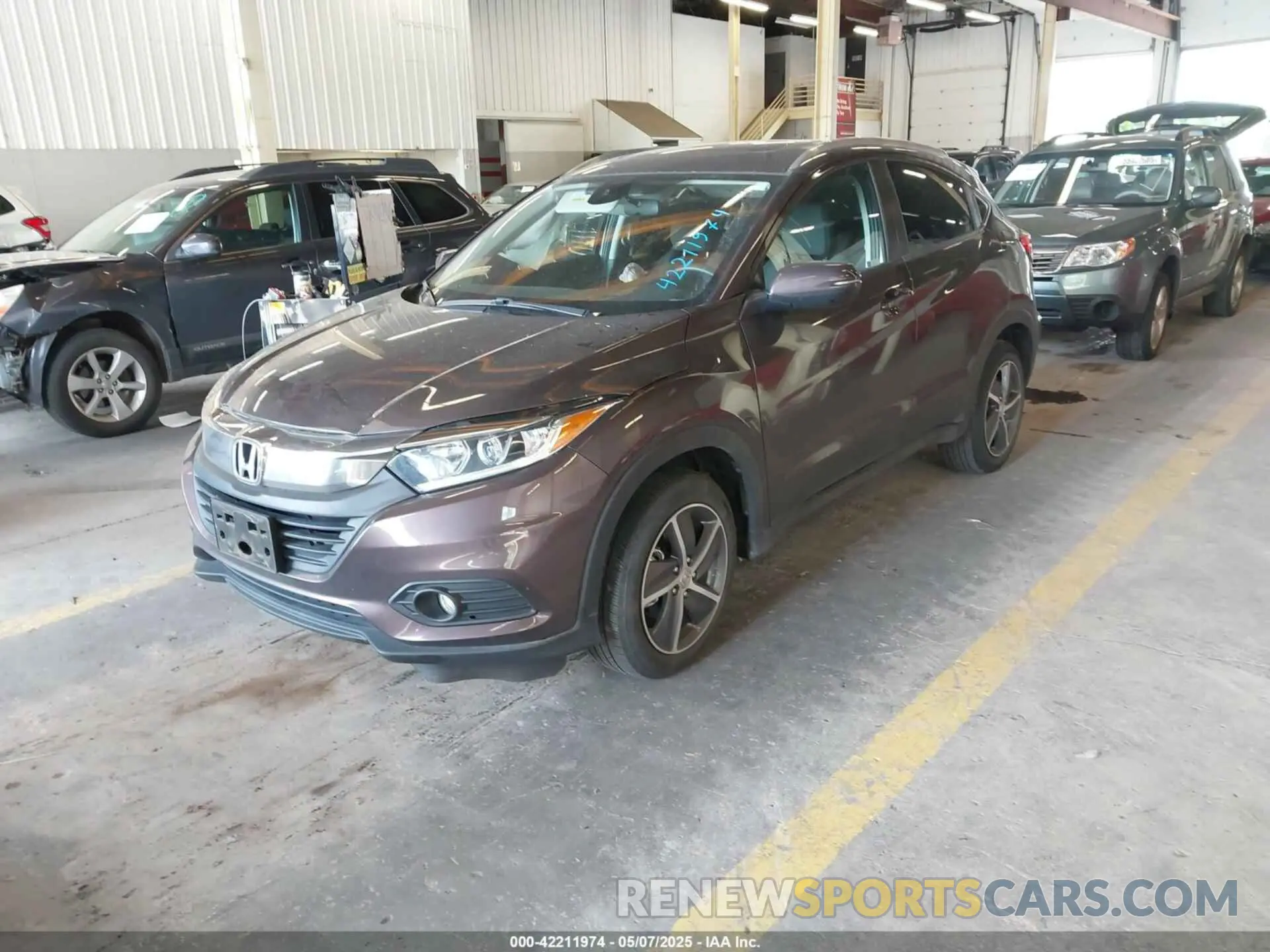 2 fotografías del automóvil dañado 3CZRU6H53MM740279 HONDA HR-V 2021