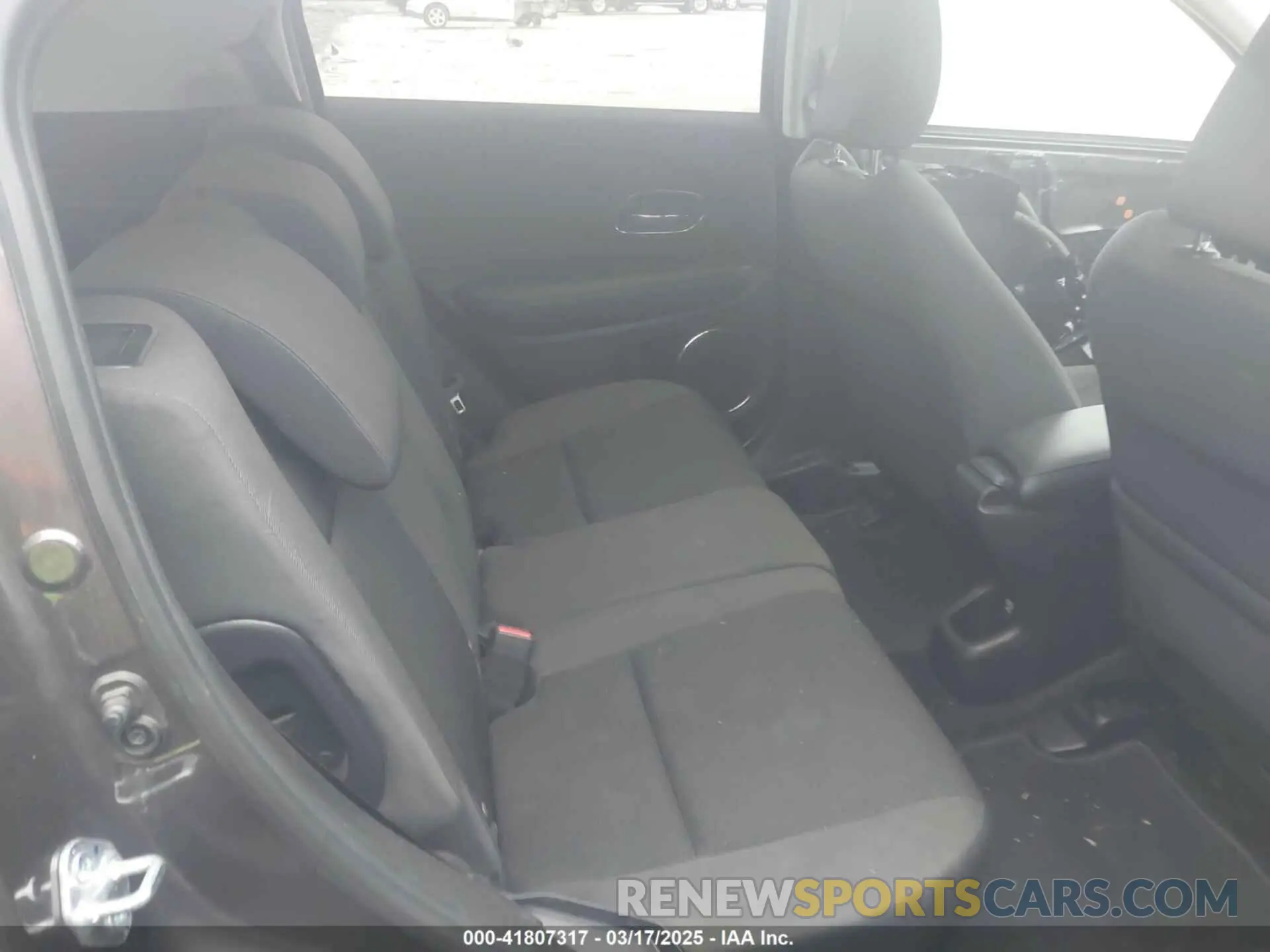 8 fotografías del automóvil dañado 3CZRU6H54MM726181 HONDA HR-V 2021
