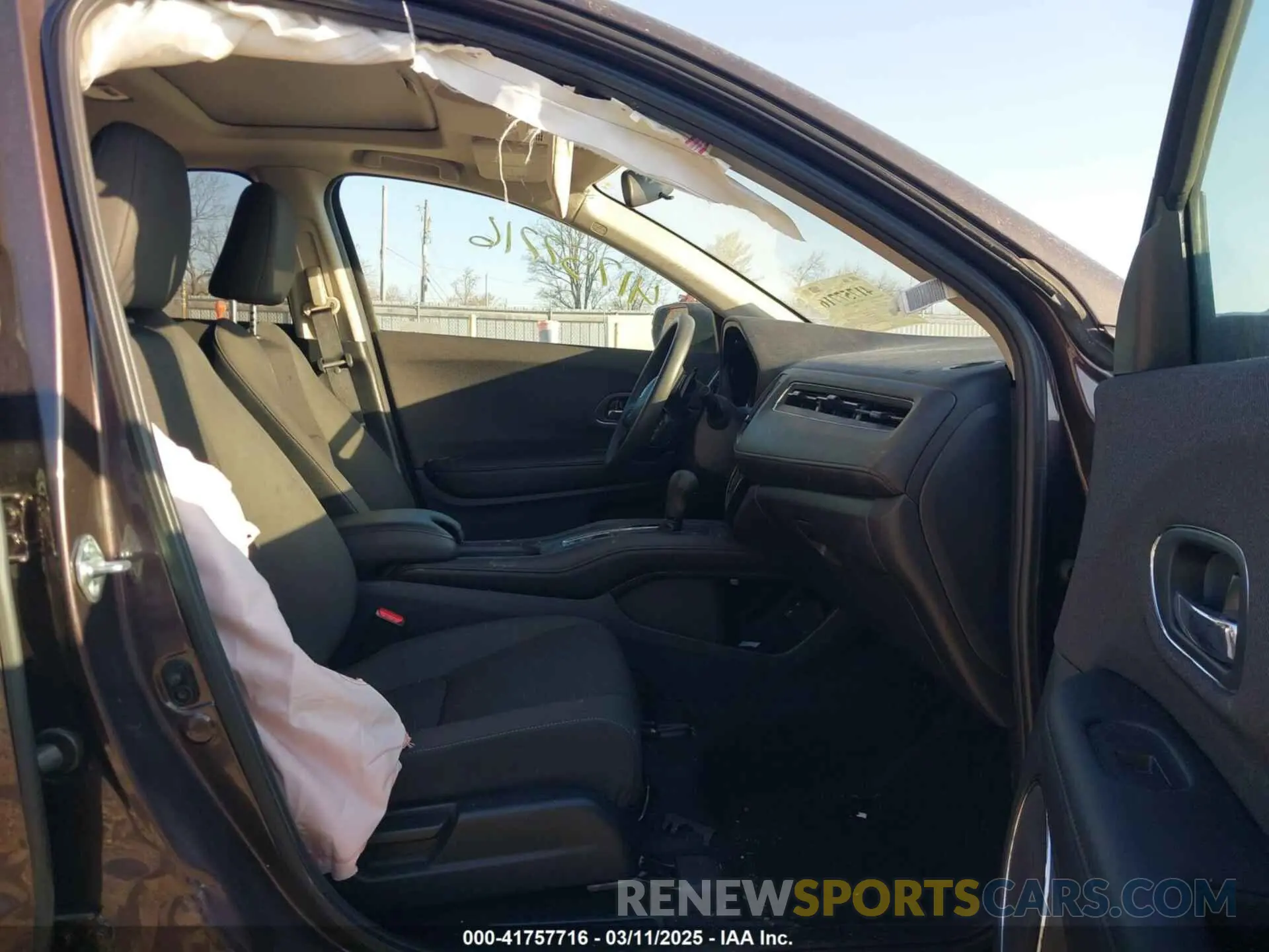 5 fotografías del automóvil dañado 3CZRU6H54MM748522 HONDA HR-V 2021
