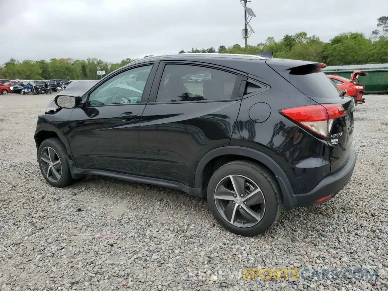 2 fotografías del automóvil dañado 3CZRU6H56MM717952 HONDA HR-V 2021