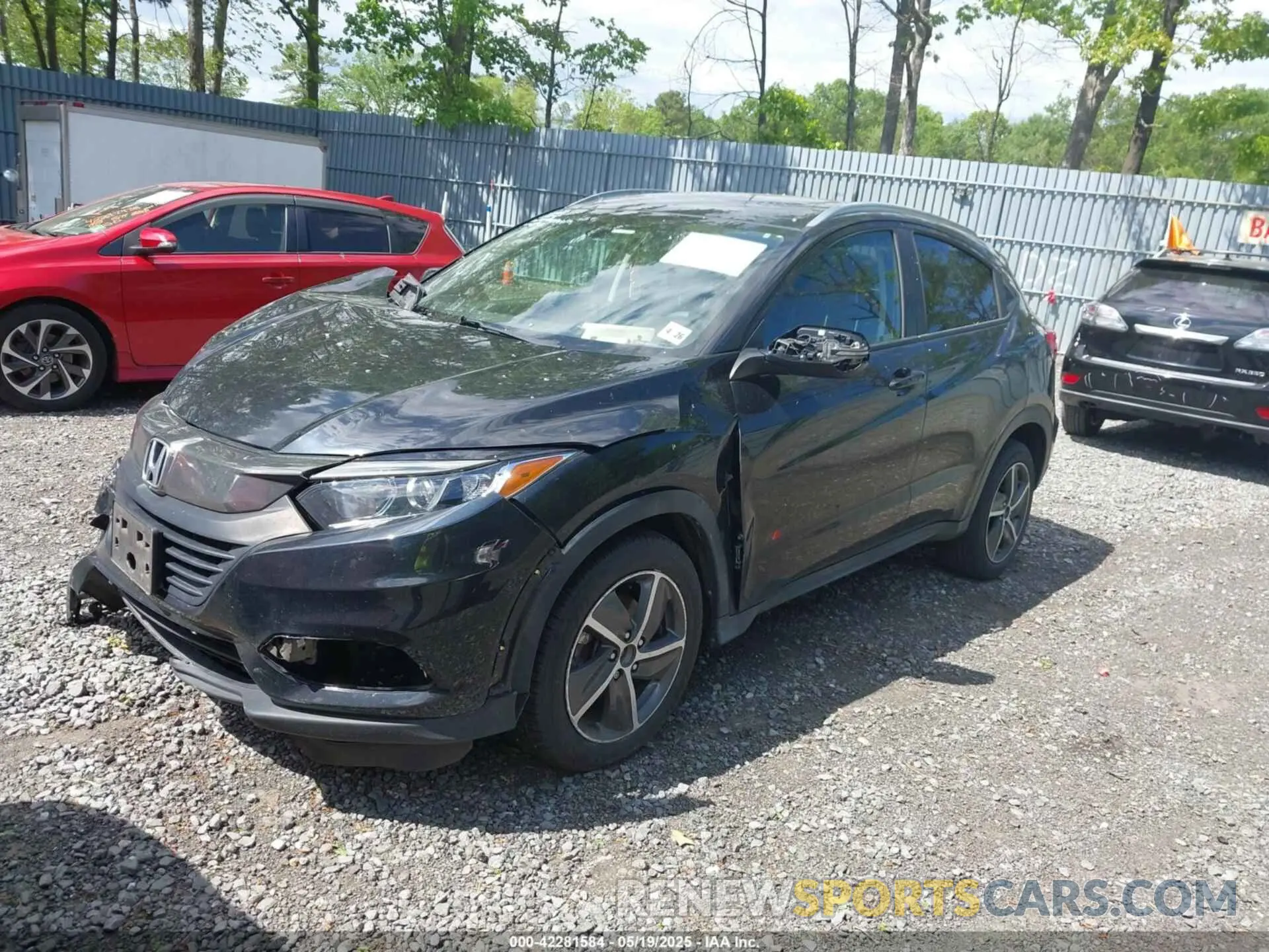2 fotografías del automóvil dañado 3CZRU6H58MM735224 HONDA HR-V 2021