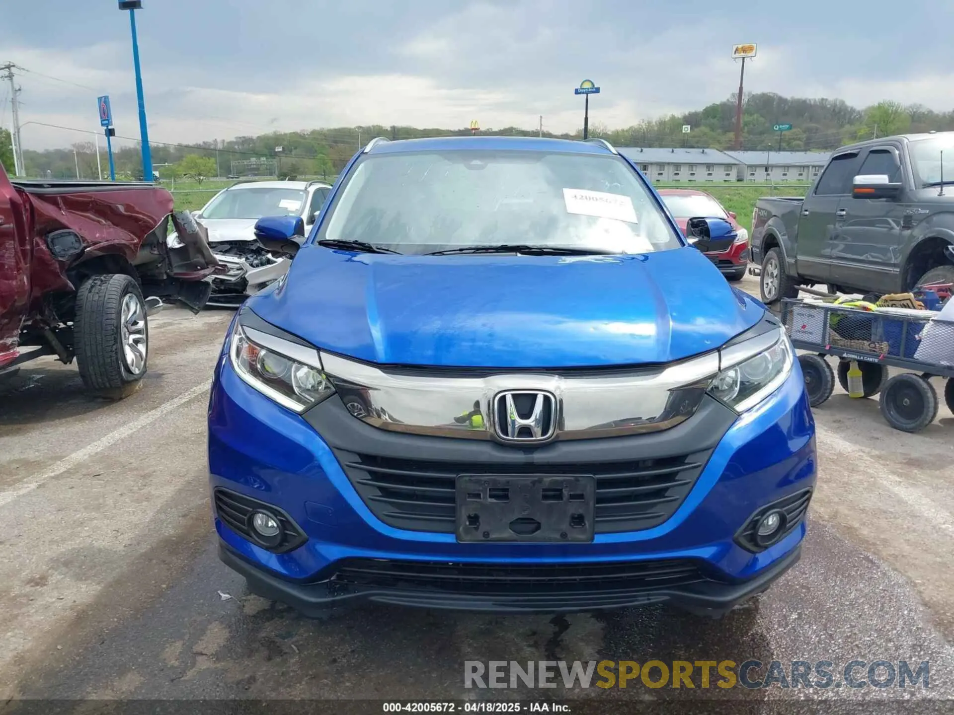 12 fotografías del automóvil dañado 3CZRU6H59MM735958 HONDA HR-V 2021