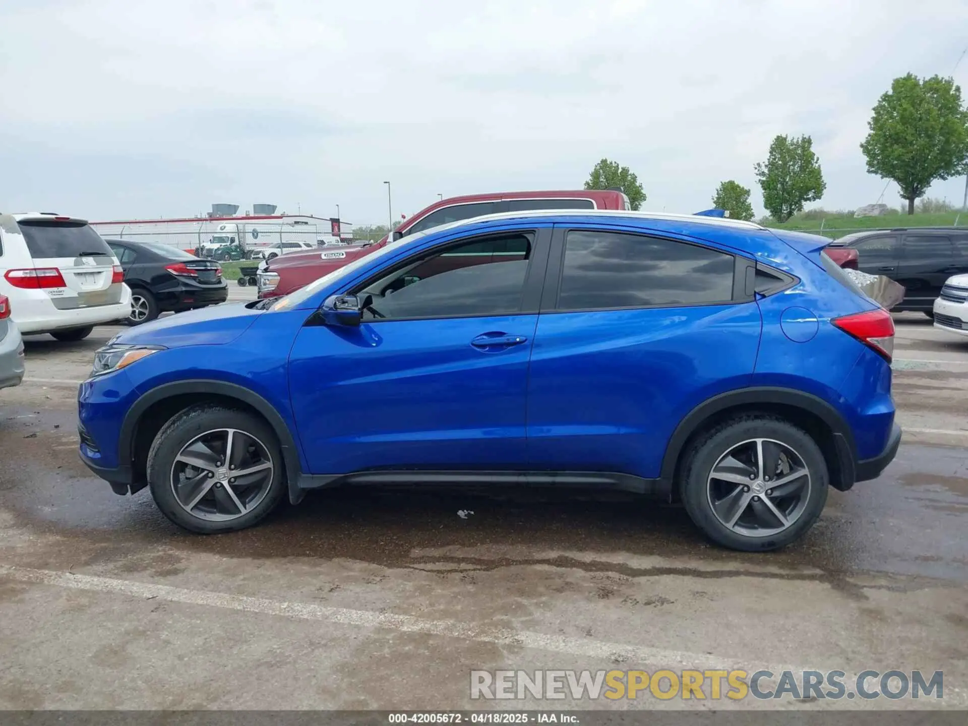 14 fotografías del automóvil dañado 3CZRU6H59MM735958 HONDA HR-V 2021