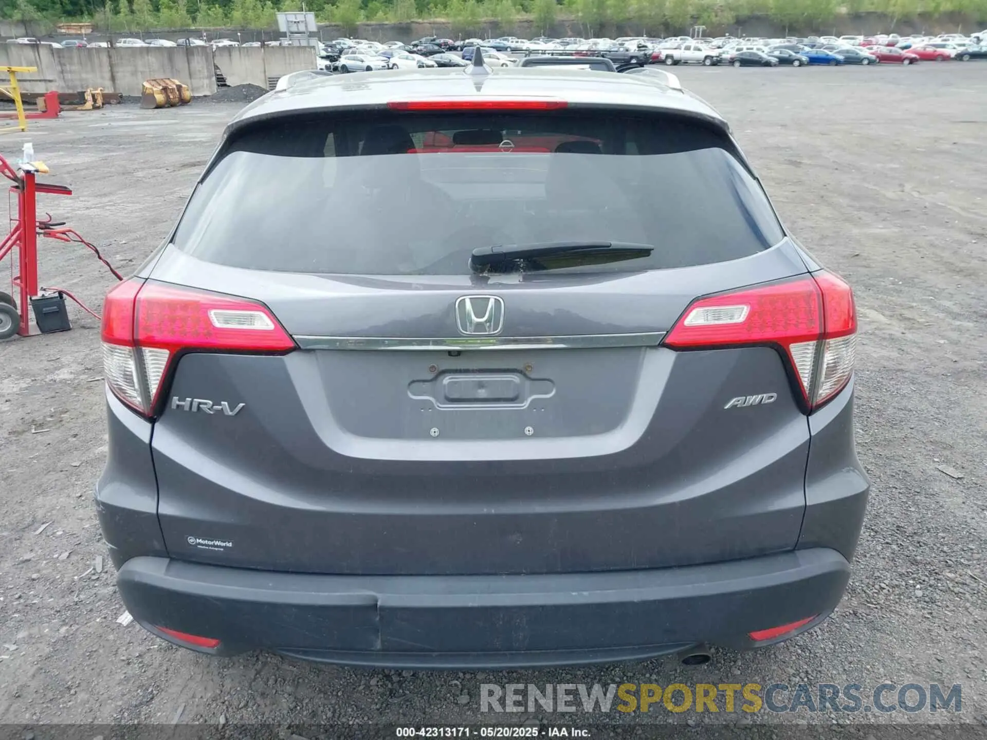 16 fotografías del automóvil dañado 3CZRU6H5XMM700605 HONDA HR-V 2021