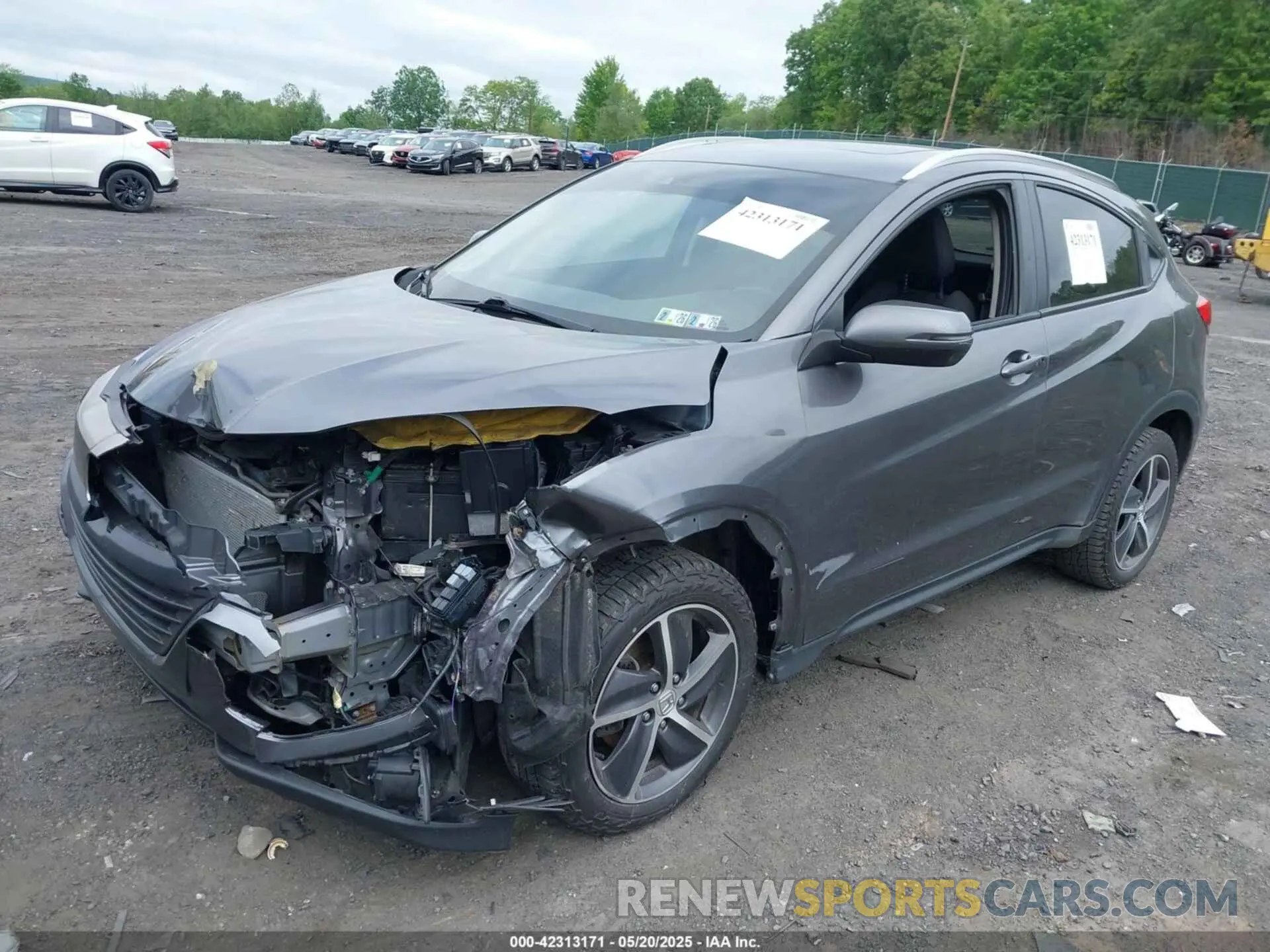 2 fotografías del automóvil dañado 3CZRU6H5XMM700605 HONDA HR-V 2021