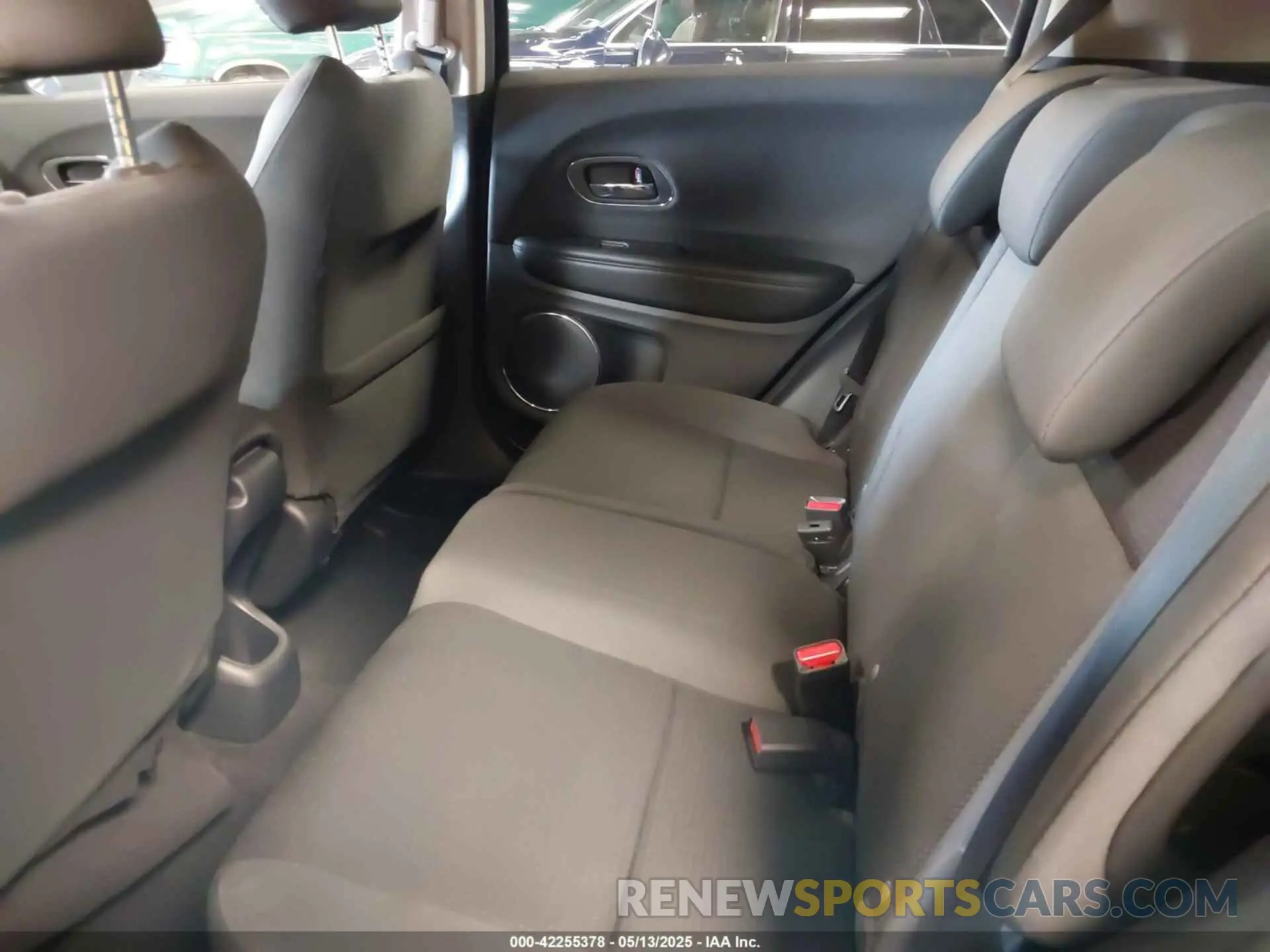 8 fotografías del automóvil dañado 3CZRU6H5XMM720692 HONDA HR-V 2021