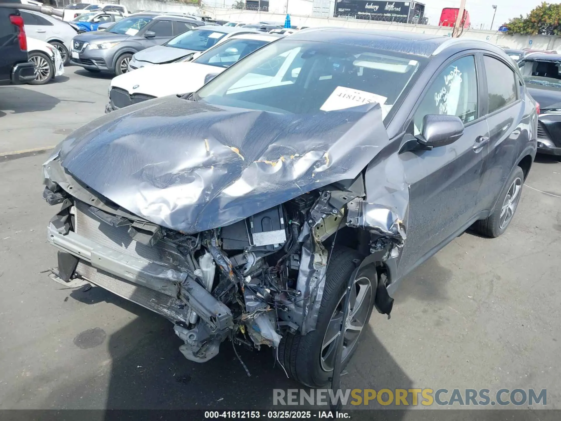 2 fotografías del automóvil dañado 3CZRU6H74MM713769 HONDA HR-V 2021
