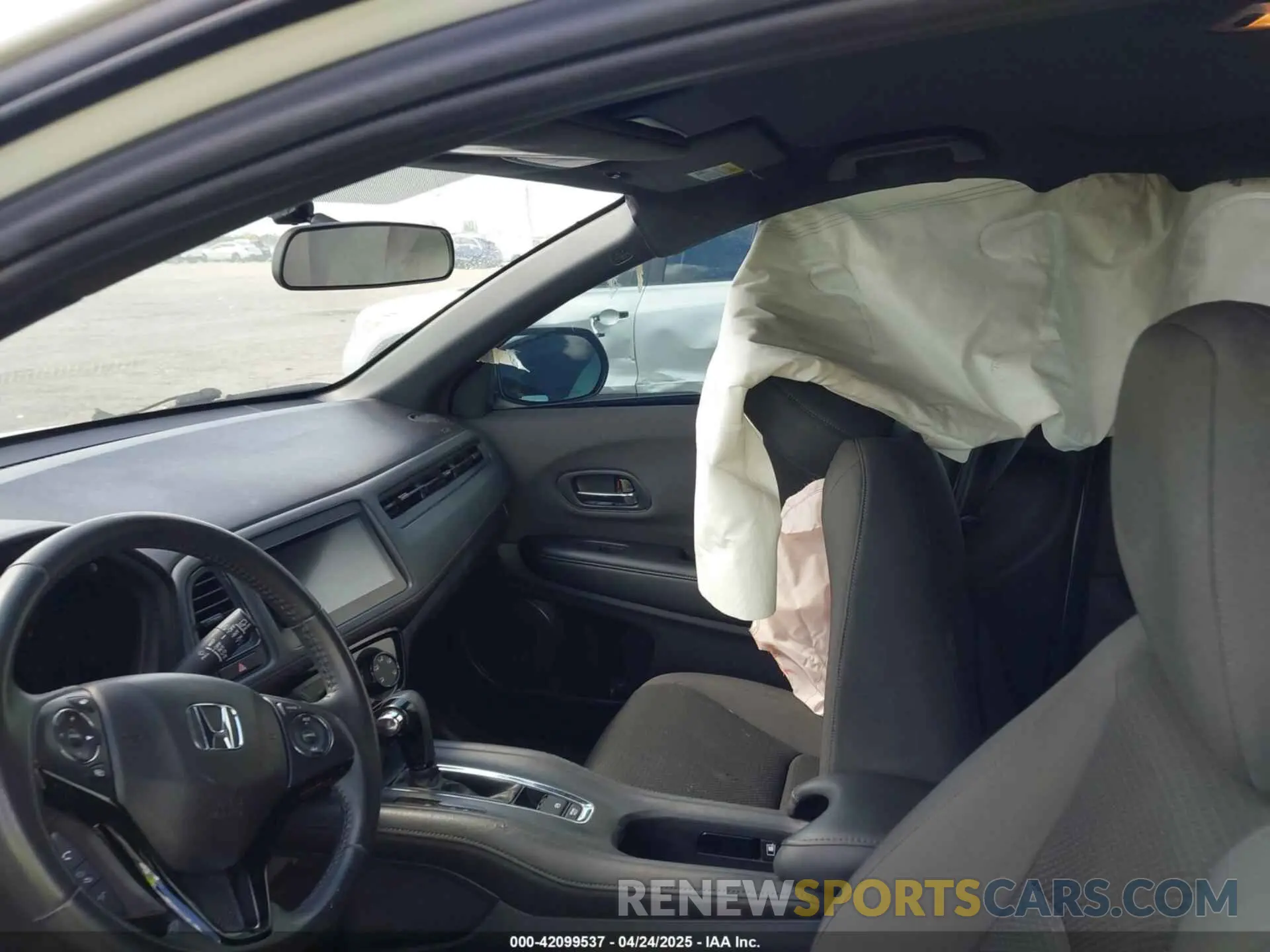 5 fotografías del automóvil dañado 3CZRU5H11NM710089 HONDA HR-V 2022