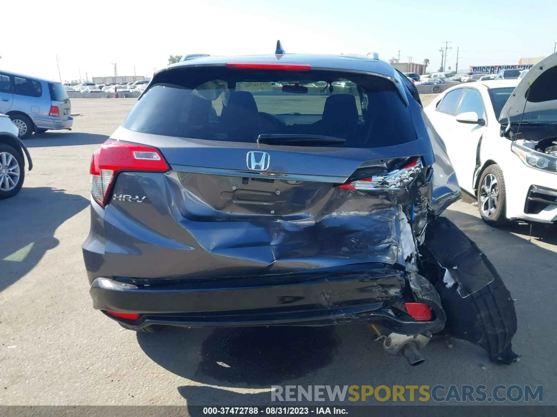 16 fotografías del automóvil dañado 3CZRU5H16NM711612 HONDA HR-V 2022