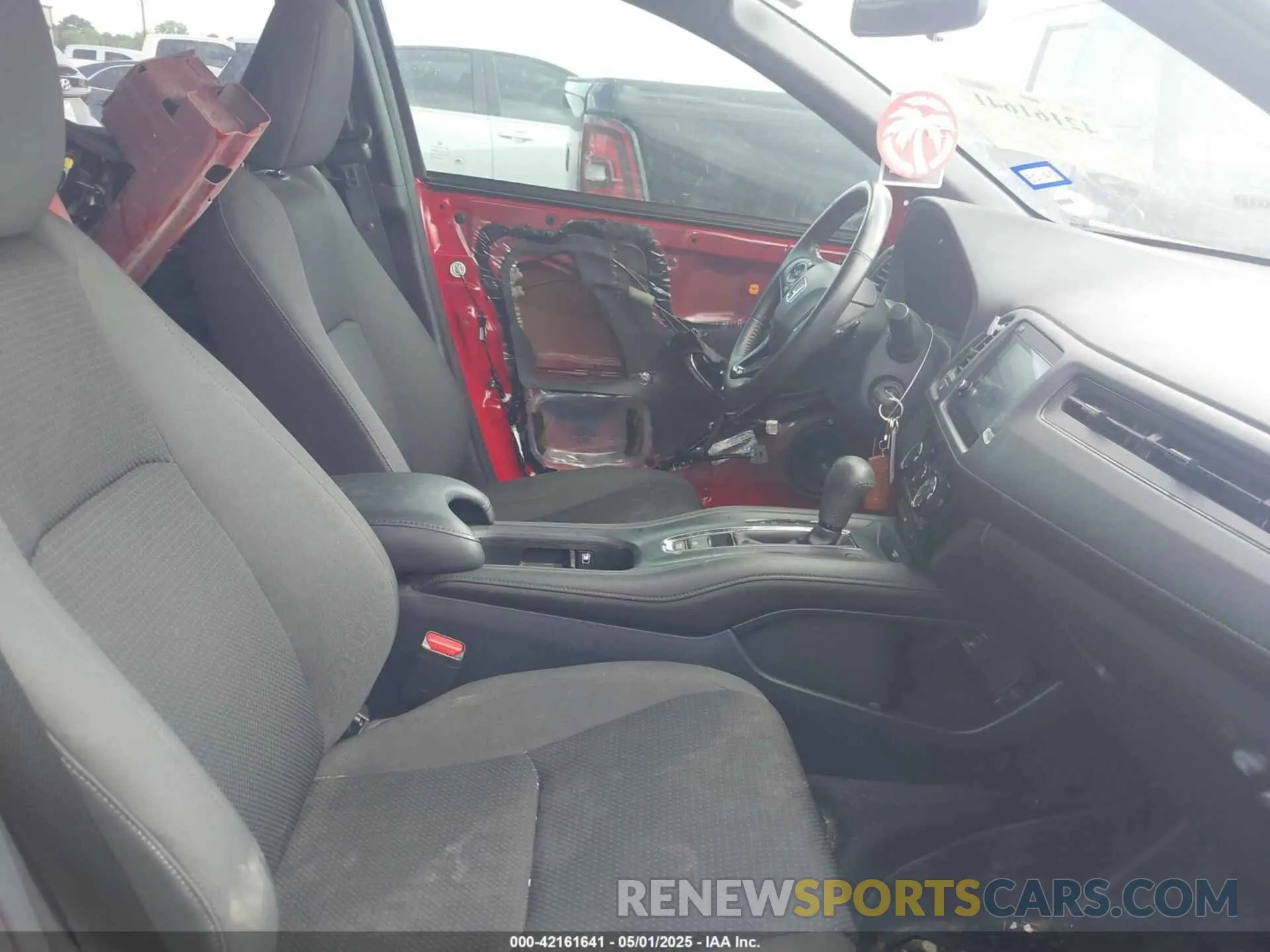 5 fotografías del automóvil dañado 3CZRU5H16NM742133 HONDA HR-V 2022