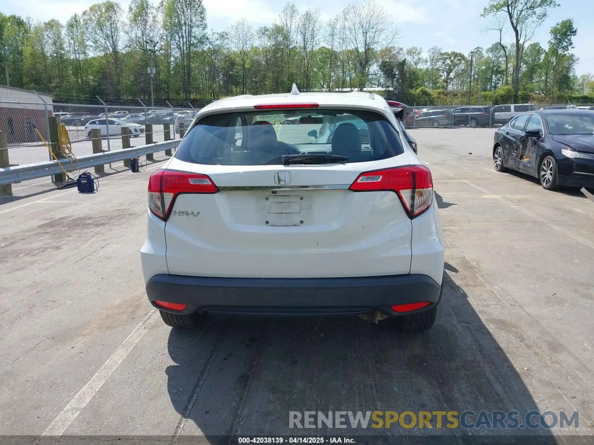 15 fotografías del automóvil dañado 3CZRU5H30NM724969 HONDA HR-V 2022