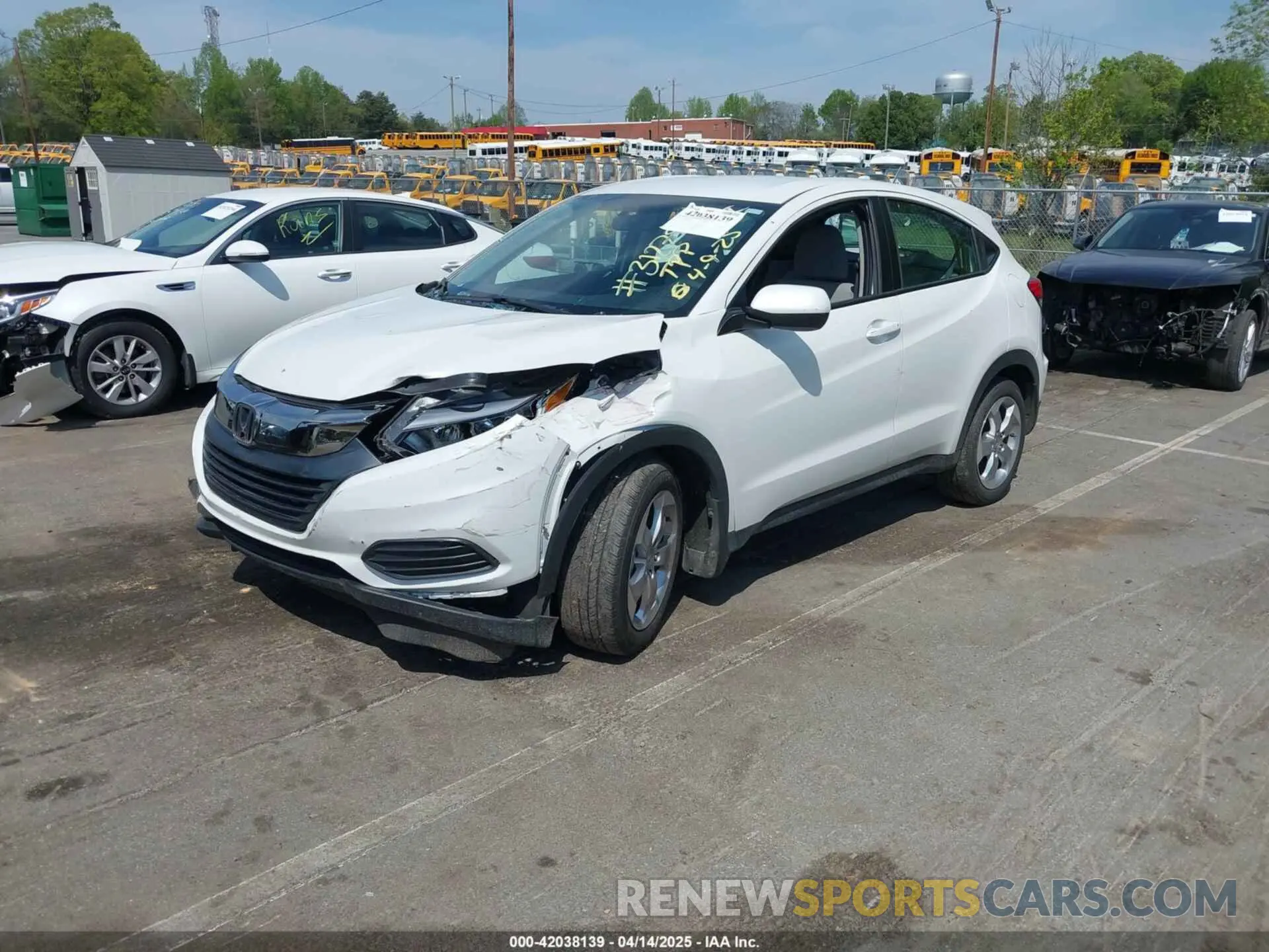 2 fotografías del automóvil dañado 3CZRU5H30NM724969 HONDA HR-V 2022