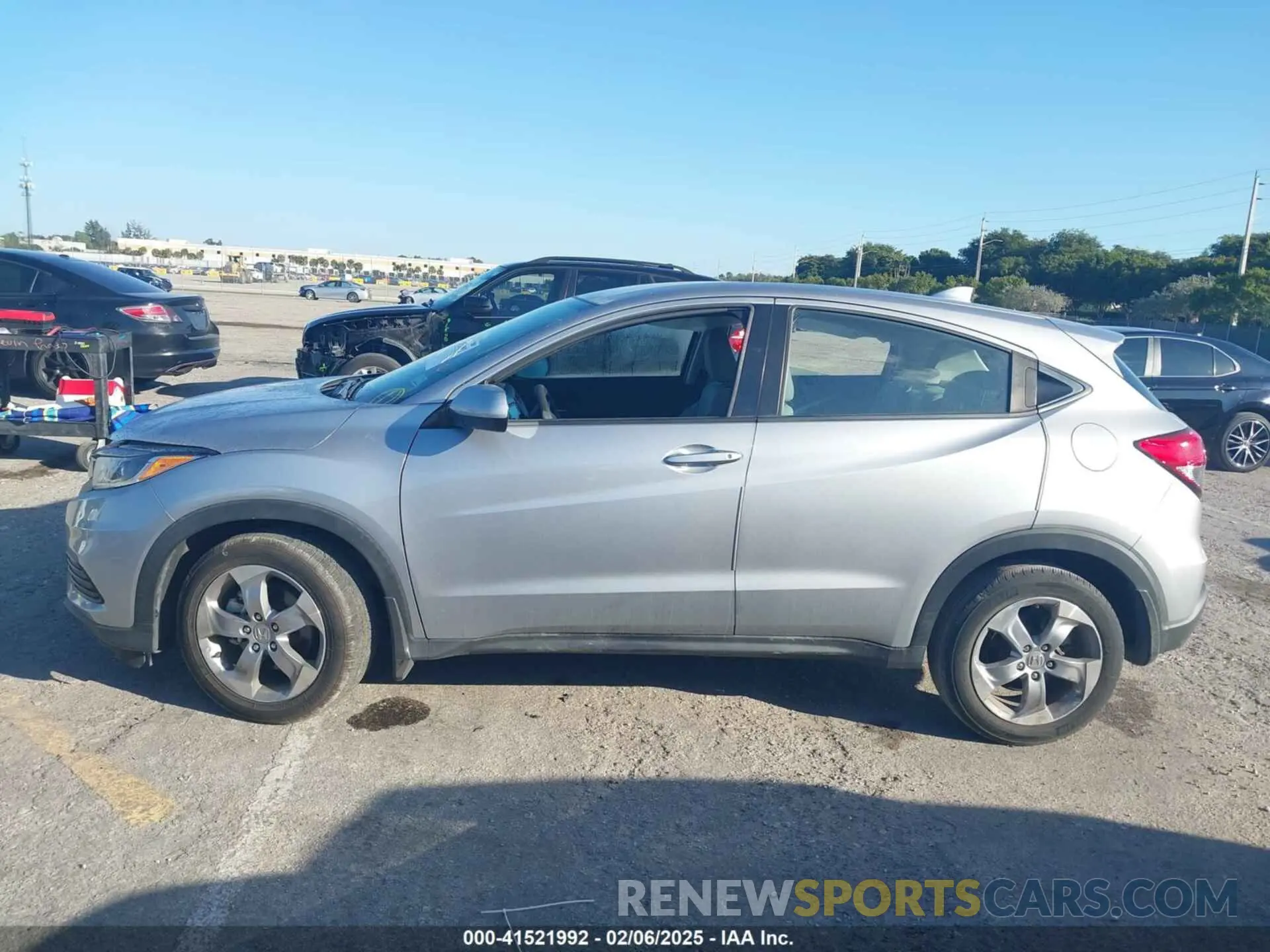 14 fotografías del automóvil dañado 3CZRU5H33NM709544 HONDA HR-V 2022