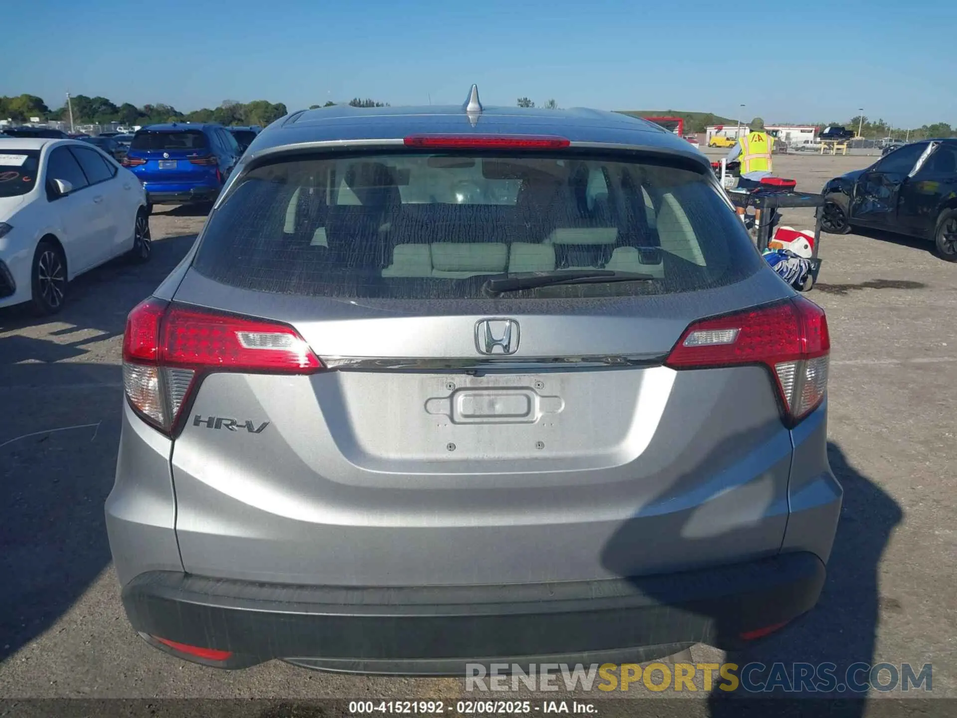 16 fotografías del automóvil dañado 3CZRU5H33NM709544 HONDA HR-V 2022
