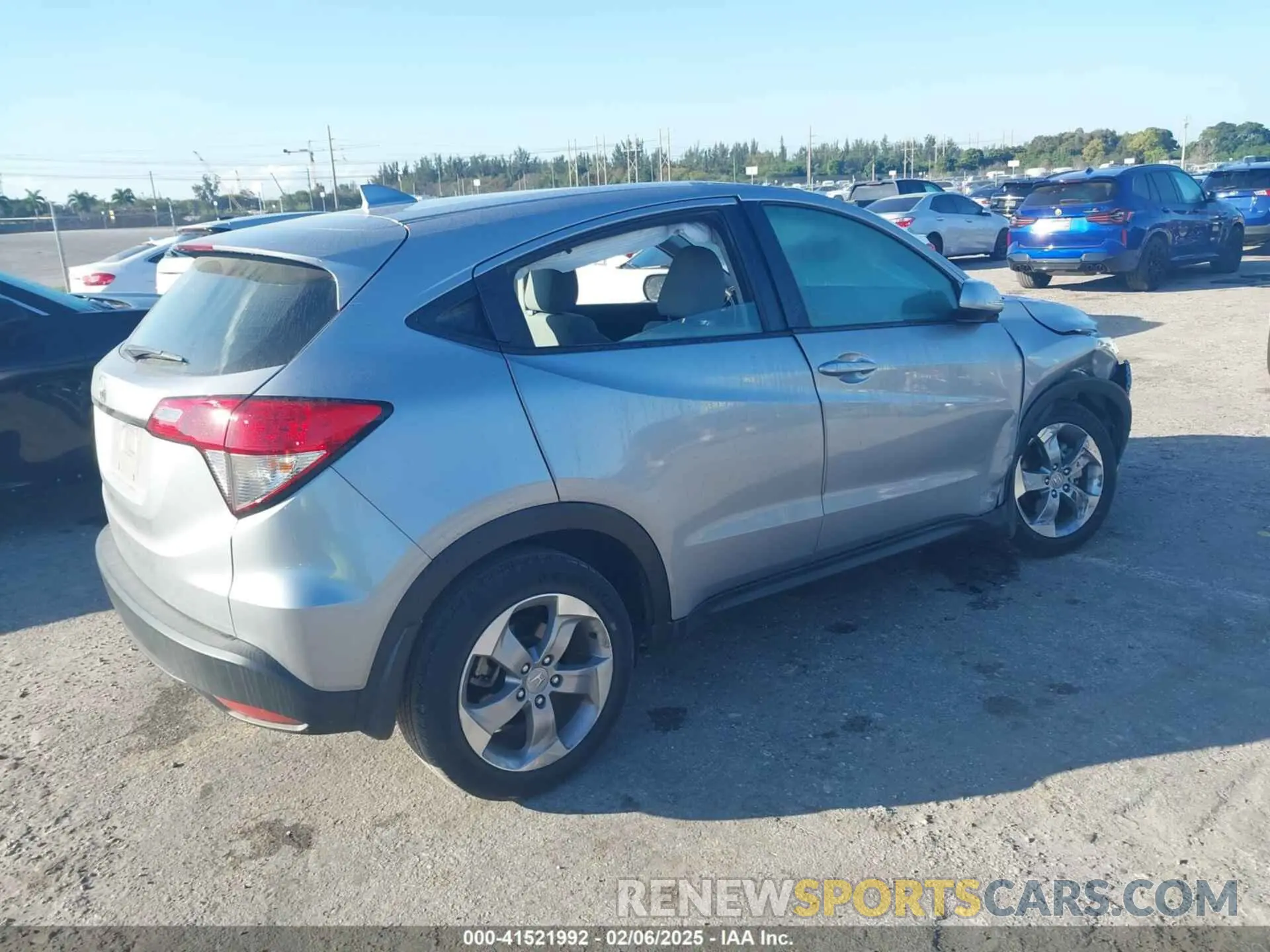 4 fotografías del automóvil dañado 3CZRU5H33NM709544 HONDA HR-V 2022