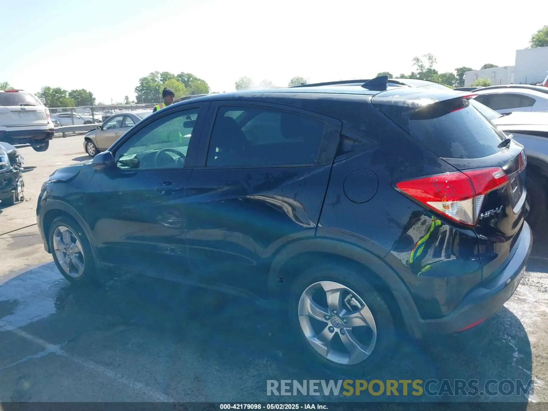 13 fotografías del automóvil dañado 3CZRU5H33NM717434 HONDA HR-V 2022