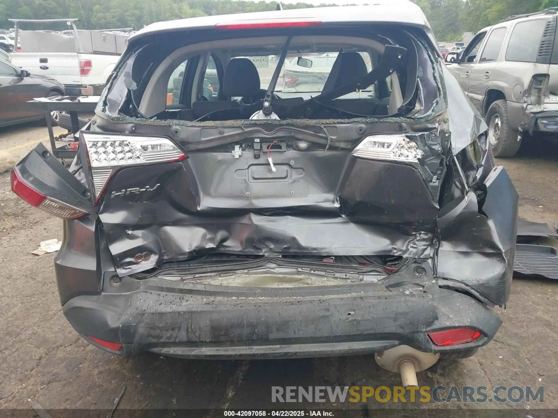 6 fotografías del automóvil dañado 3CZRU5H34NM704174 HONDA HR-V 2022