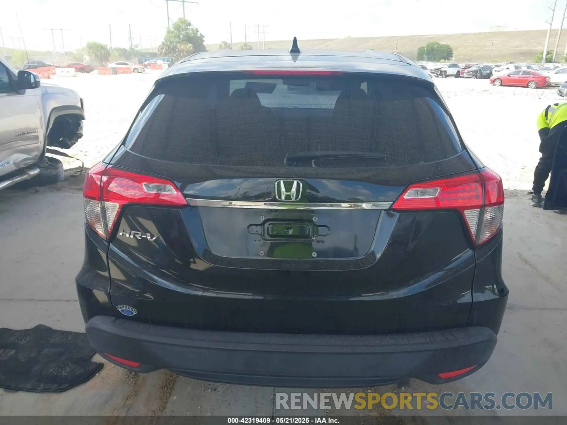 16 fotografías del automóvil dañado 3CZRU5H34NM704417 HONDA HR-V 2022