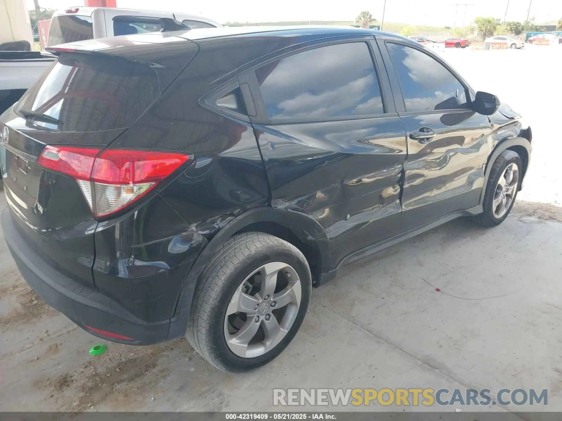 6 fotografías del automóvil dañado 3CZRU5H34NM704417 HONDA HR-V 2022