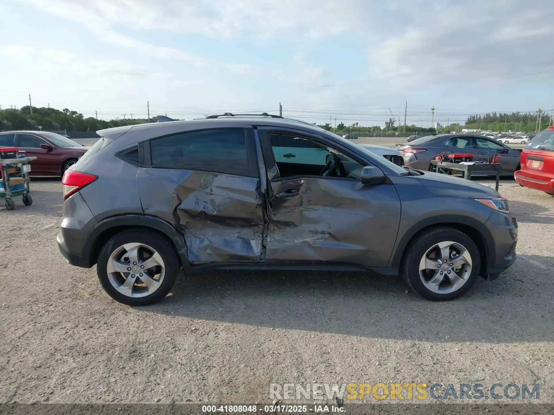 13 fotografías del automóvil dañado 3CZRU5H34NM708242 HONDA HR-V 2022