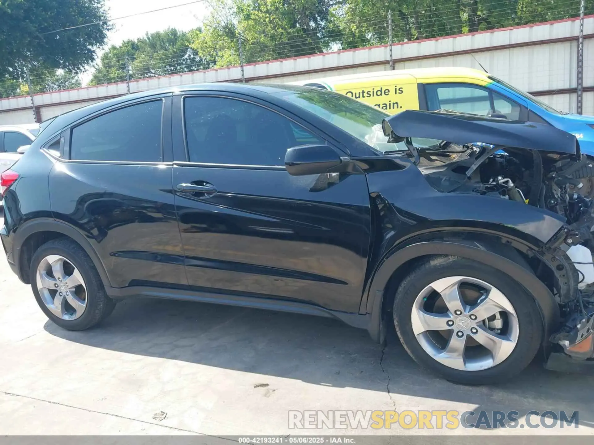 12 fotografías del automóvil dañado 3CZRU5H36NM738438 HONDA HR-V 2022