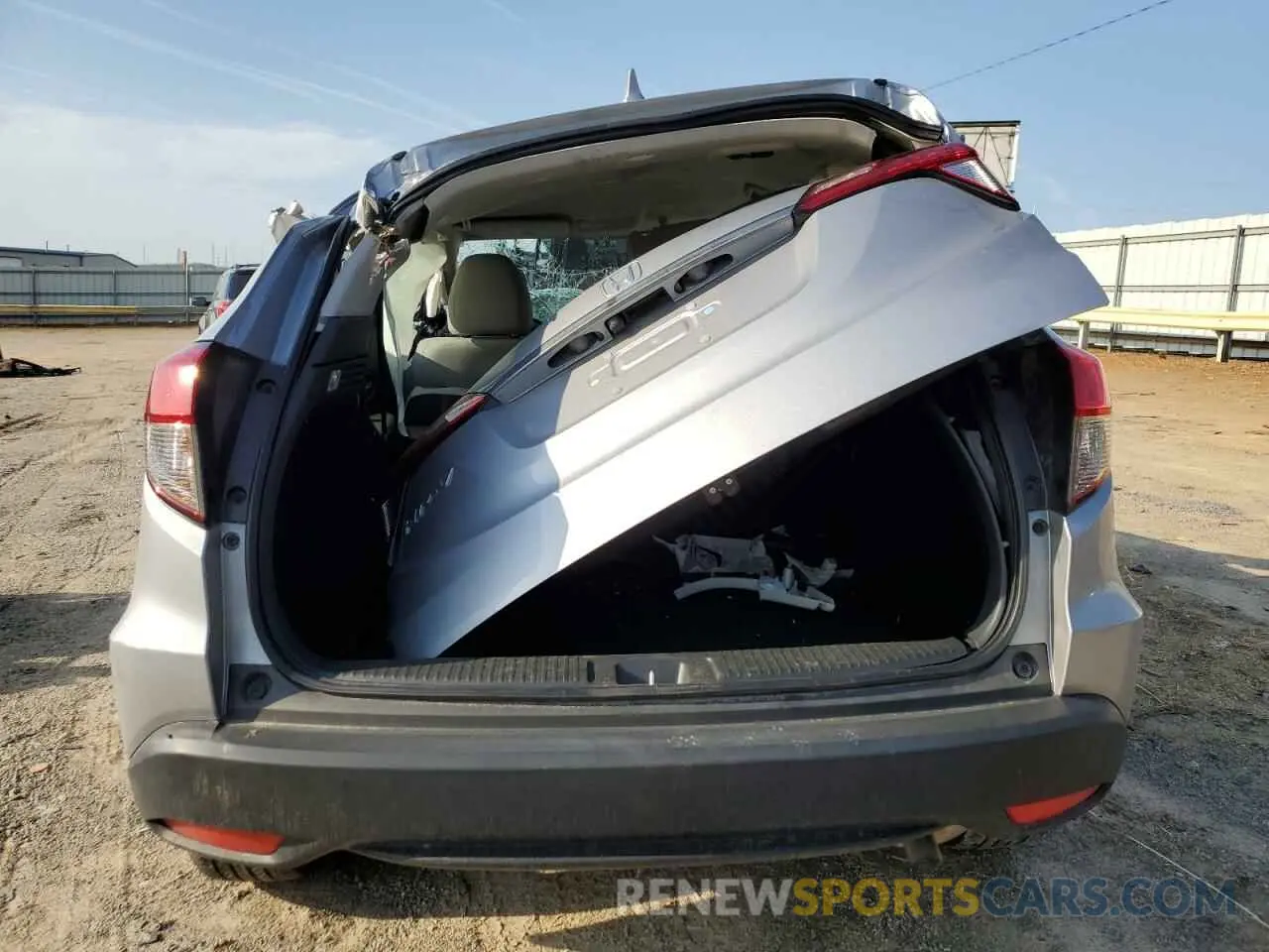 6 fotografías del automóvil dañado 3CZRU5H37NM706923 HONDA HR-V 2022