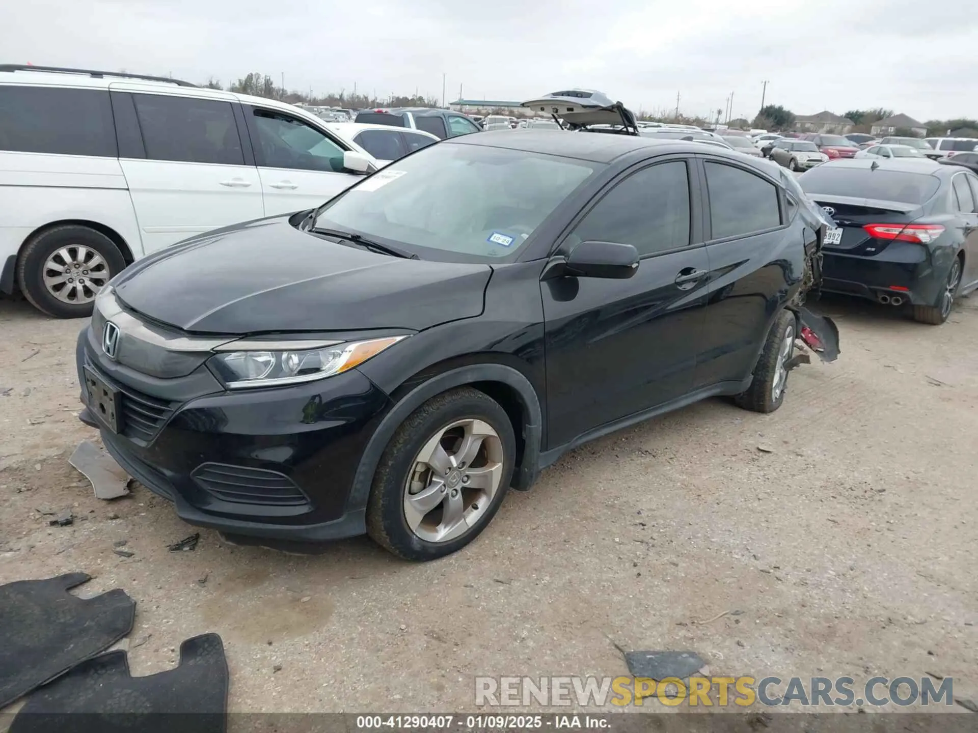 2 fotografías del automóvil dañado 3CZRU5H3XNM705782 HONDA HR-V 2022