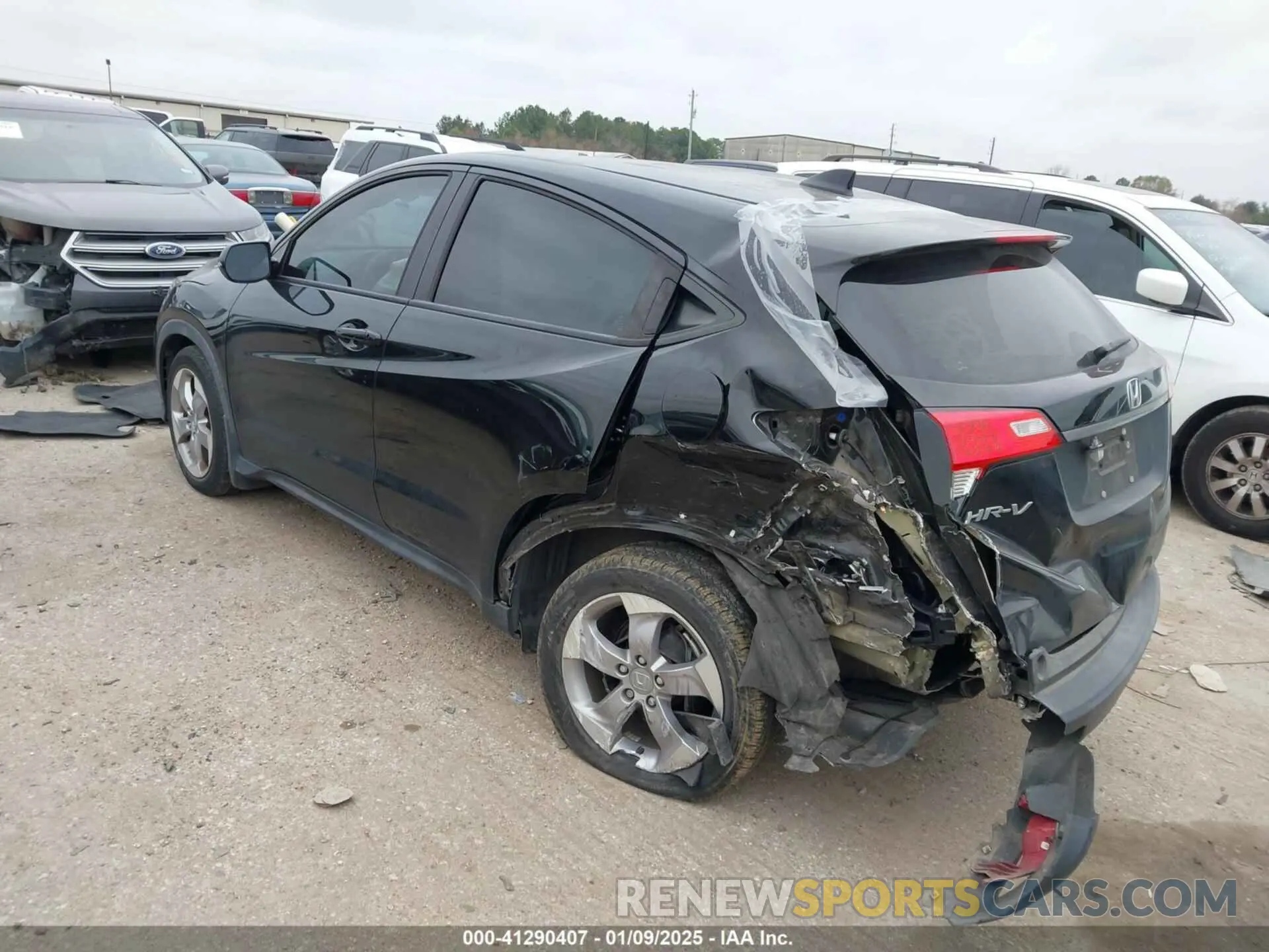 3 fotografías del automóvil dañado 3CZRU5H3XNM705782 HONDA HR-V 2022