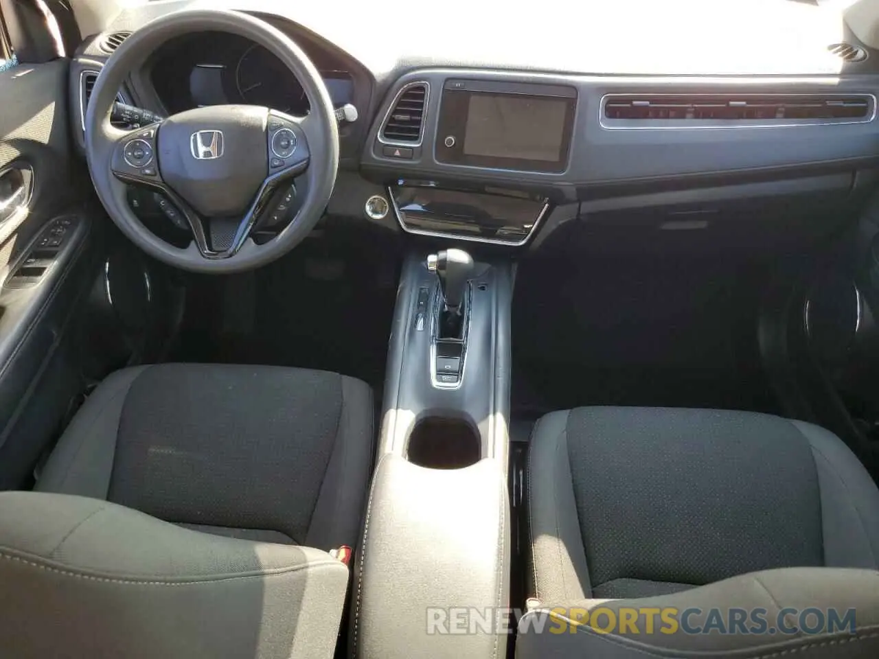 8 fotografías del automóvil dañado 3CZRU5H50NM729641 HONDA HR-V 2022
