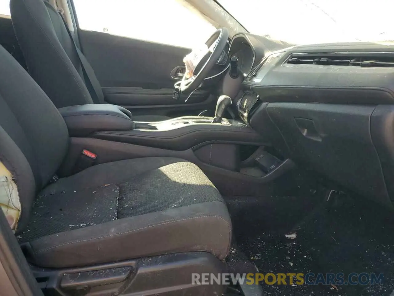 7 fotografías del automóvil dañado 3CZRU5H56NM721656 HONDA HR-V 2022