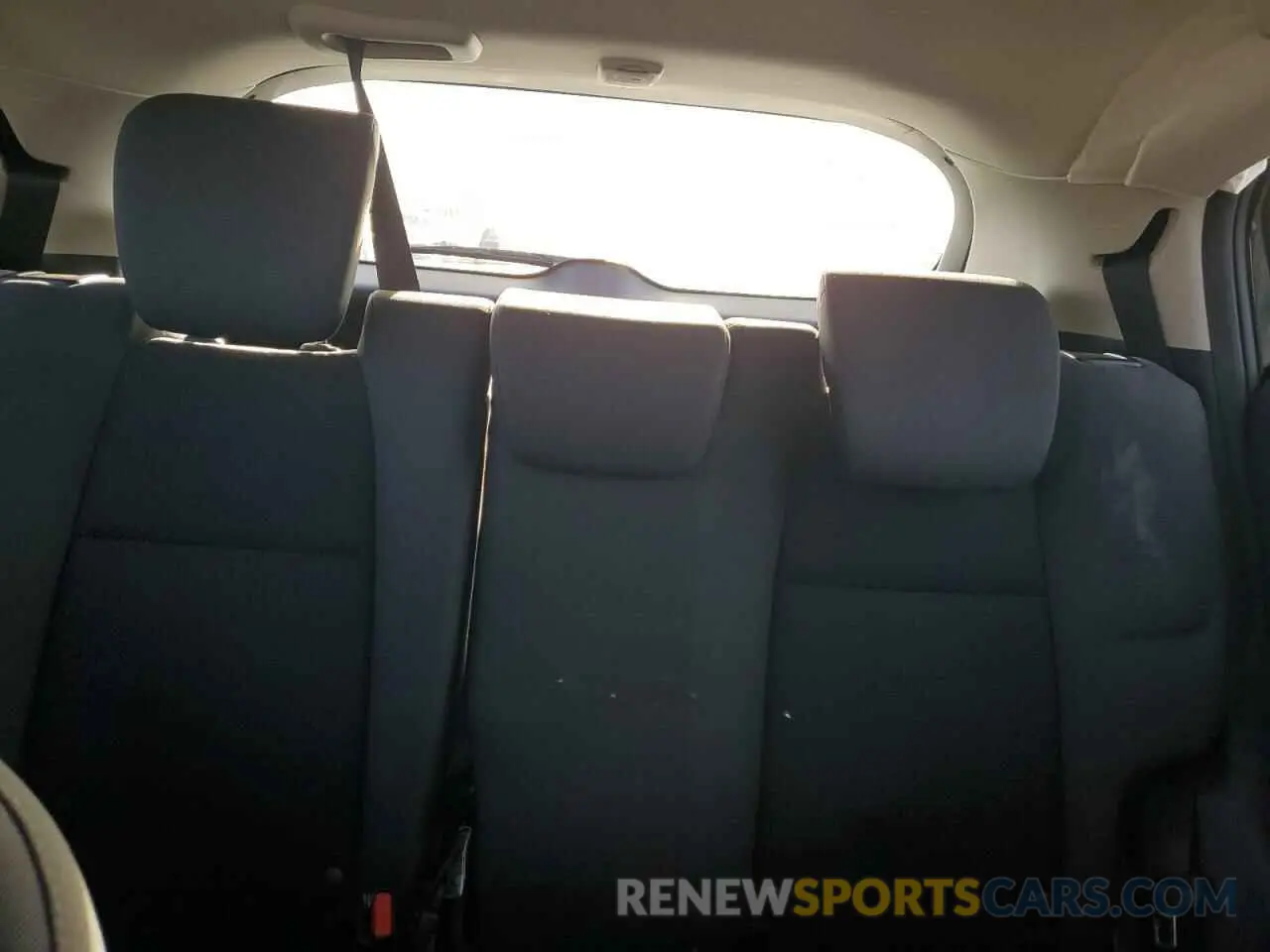 10 fotografías del automóvil dañado 3CZRU5H57NM724596 HONDA HR-V 2022