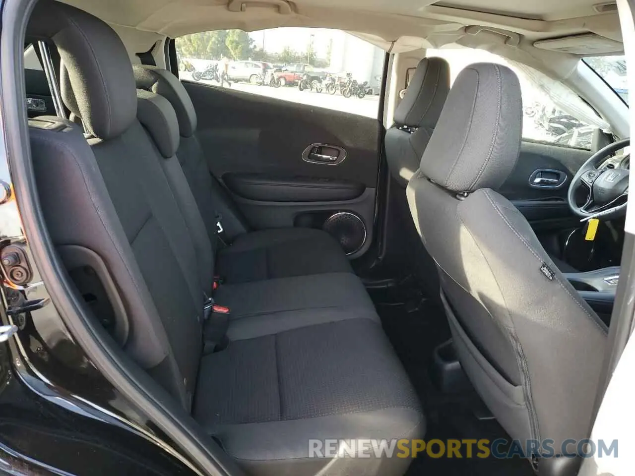 12 fotografías del automóvil dañado 3CZRU5H57NM724596 HONDA HR-V 2022